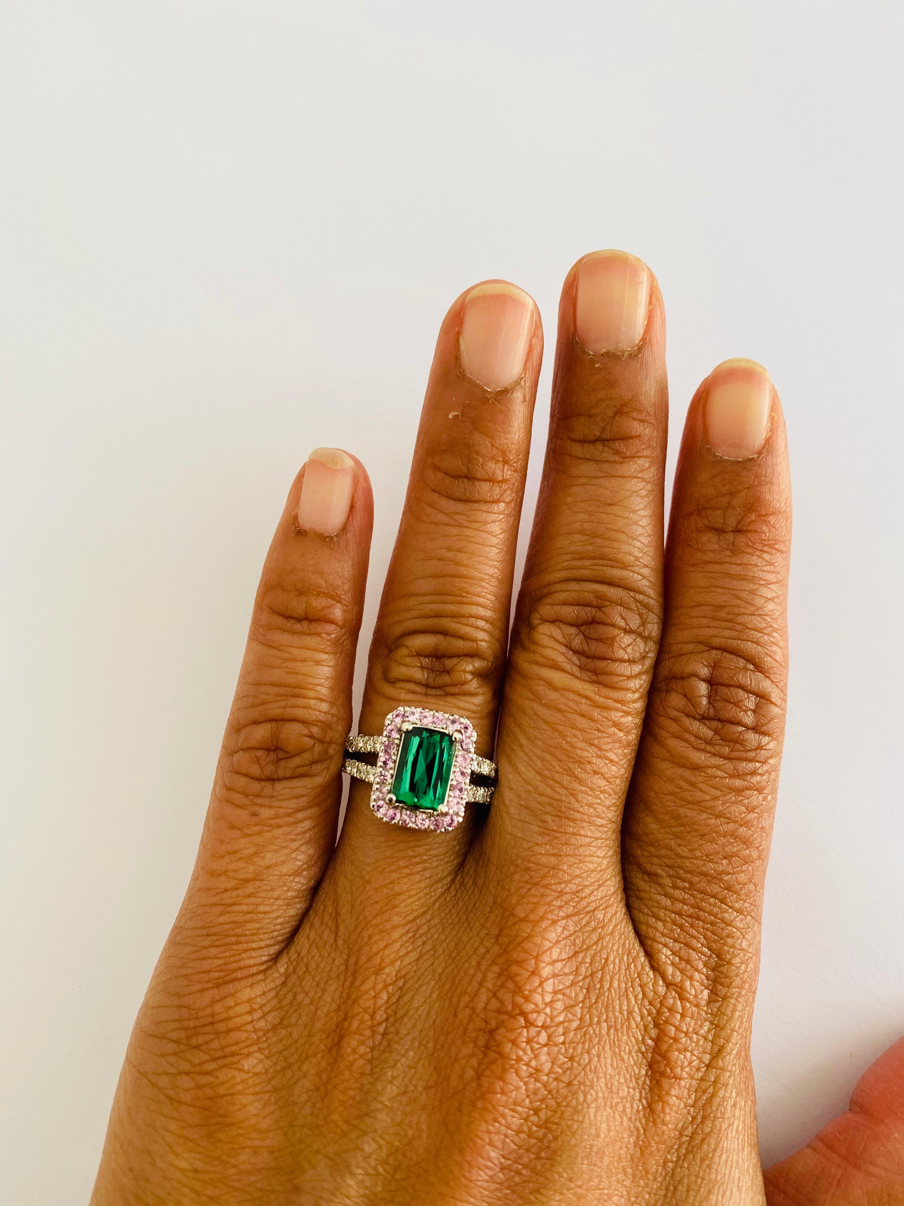 2.56 Carat Green Tourmaline, Sapphire and Diamond Ring 14 Karat White Gold In New Condition For Sale In Los Angeles, CA