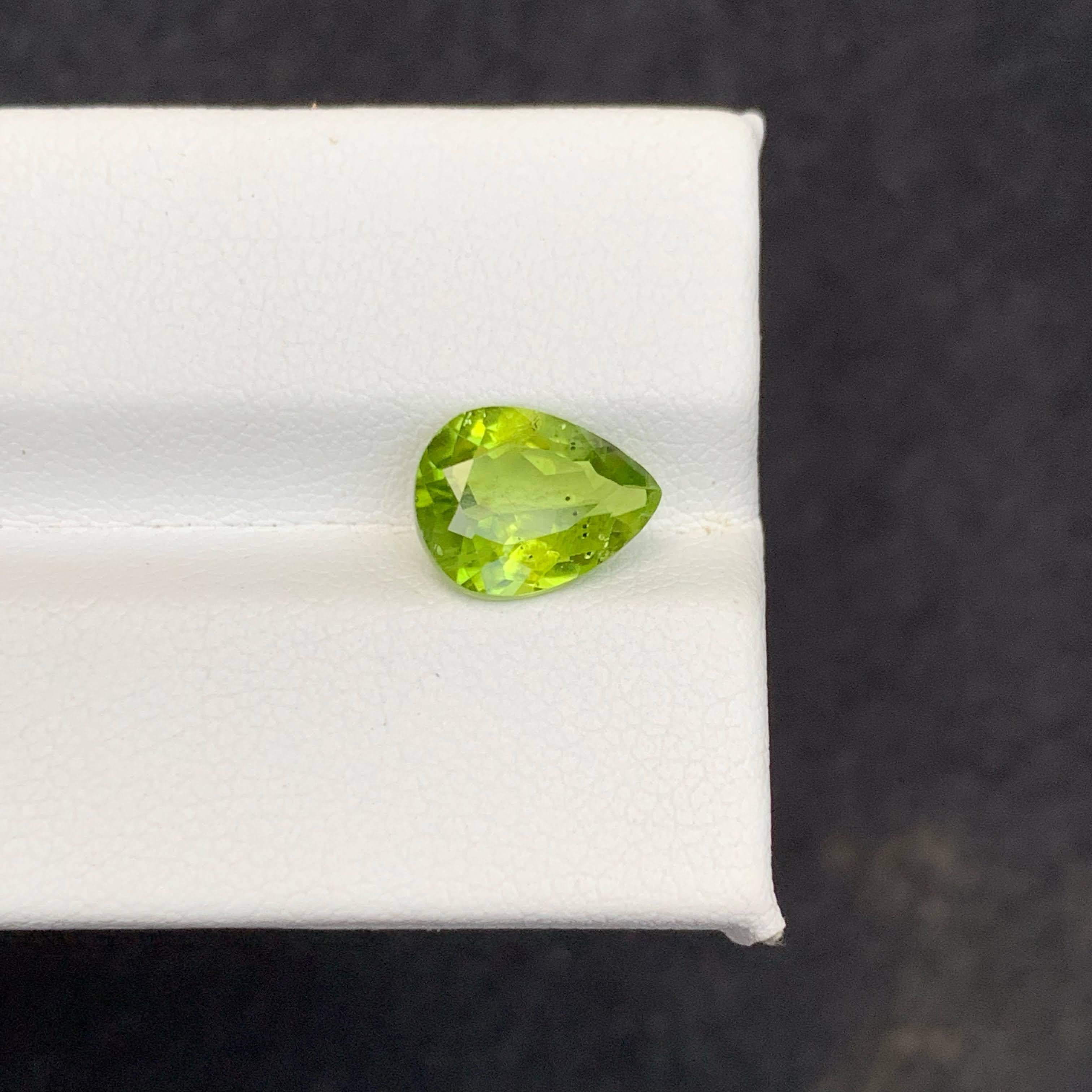 Weight 2.56 carat 
Dimensions 10.2x8.1x4.7mm
Treatment None
Origin Pakistan 
Clarity SI
Shape Cut Pear 





This 2.56 Carat Natural Loose Apple Green Peridot features a captivating pear cut that enhances its brilliance, luster, and natural charm.