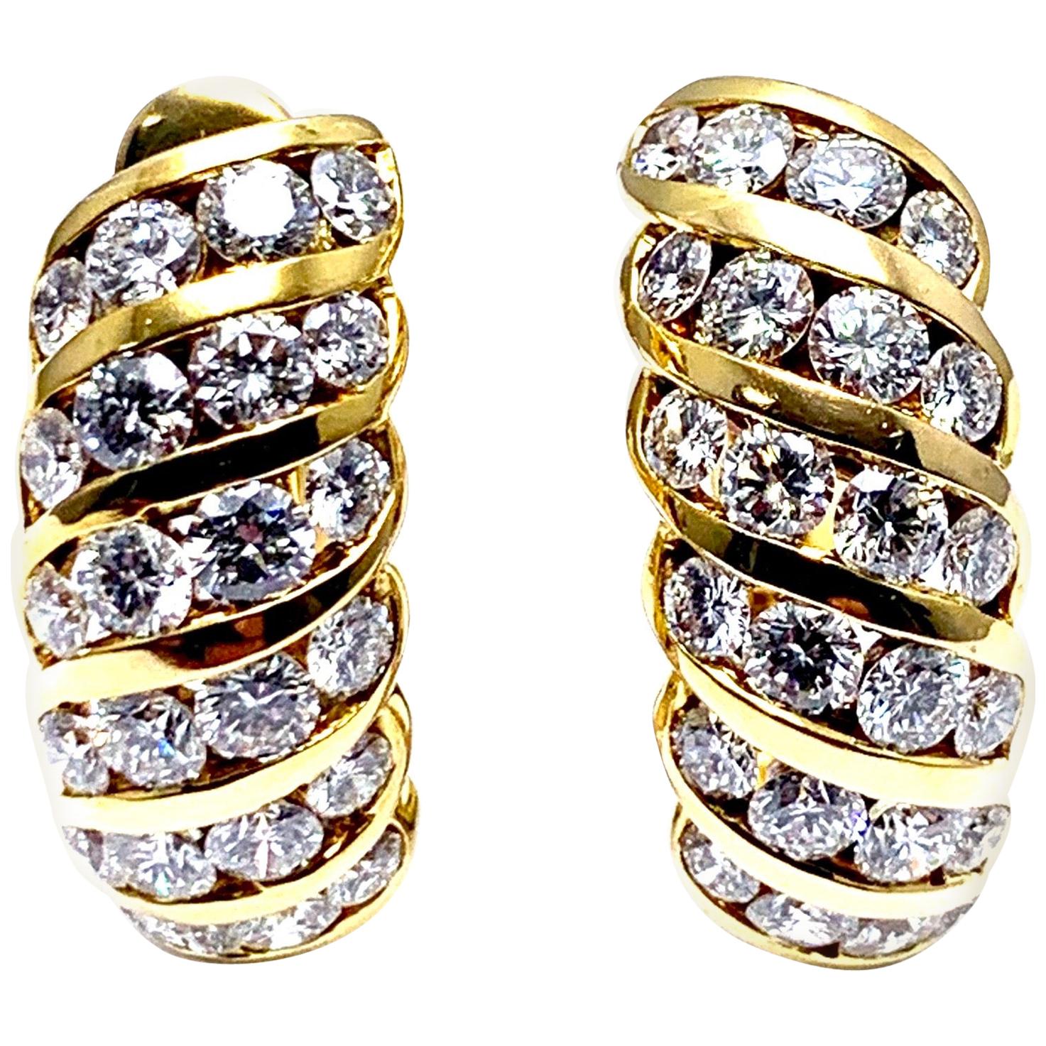 2.56 Carat Round Brilliant Diamond and 18 Karat Yellow Gold Semi Hoop Earrings