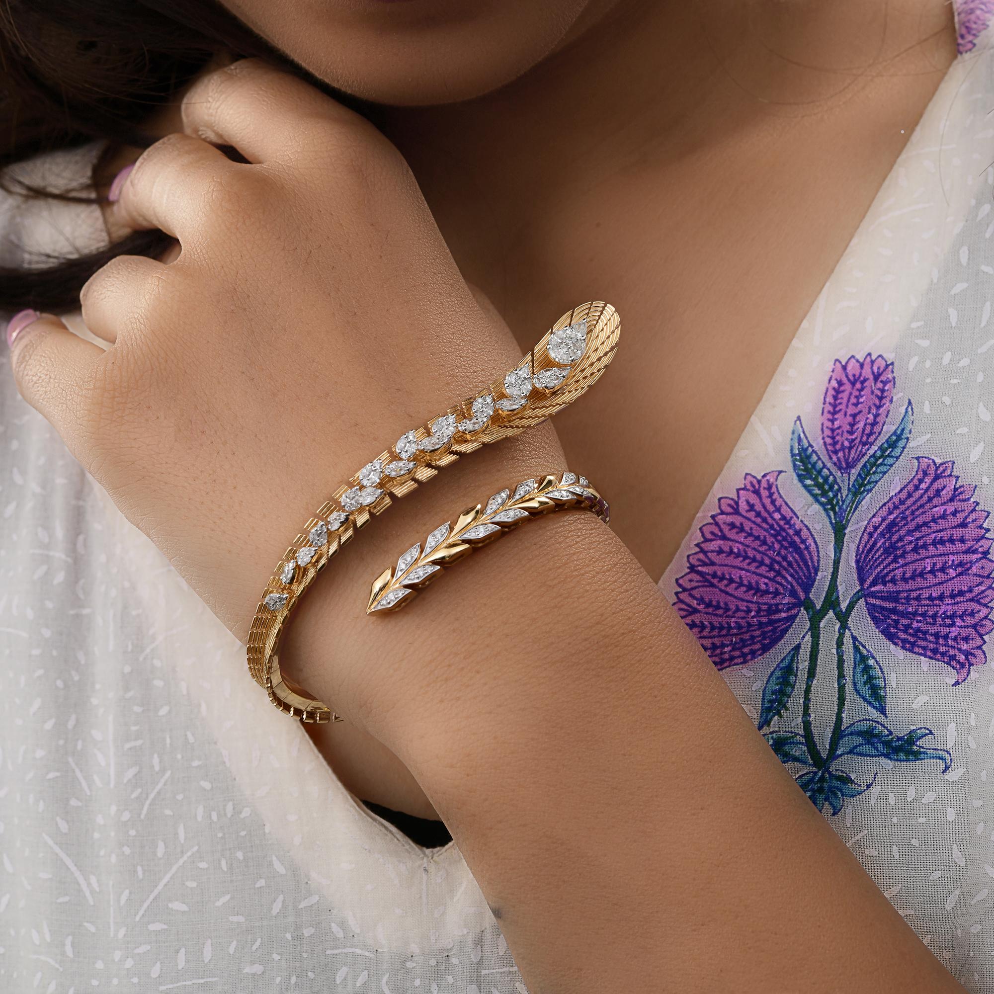 2.56 Carat SI/H Marquise Round Diamond Wrap Bangle Bracelet 18 Karat Yellow Gold For Sale 1