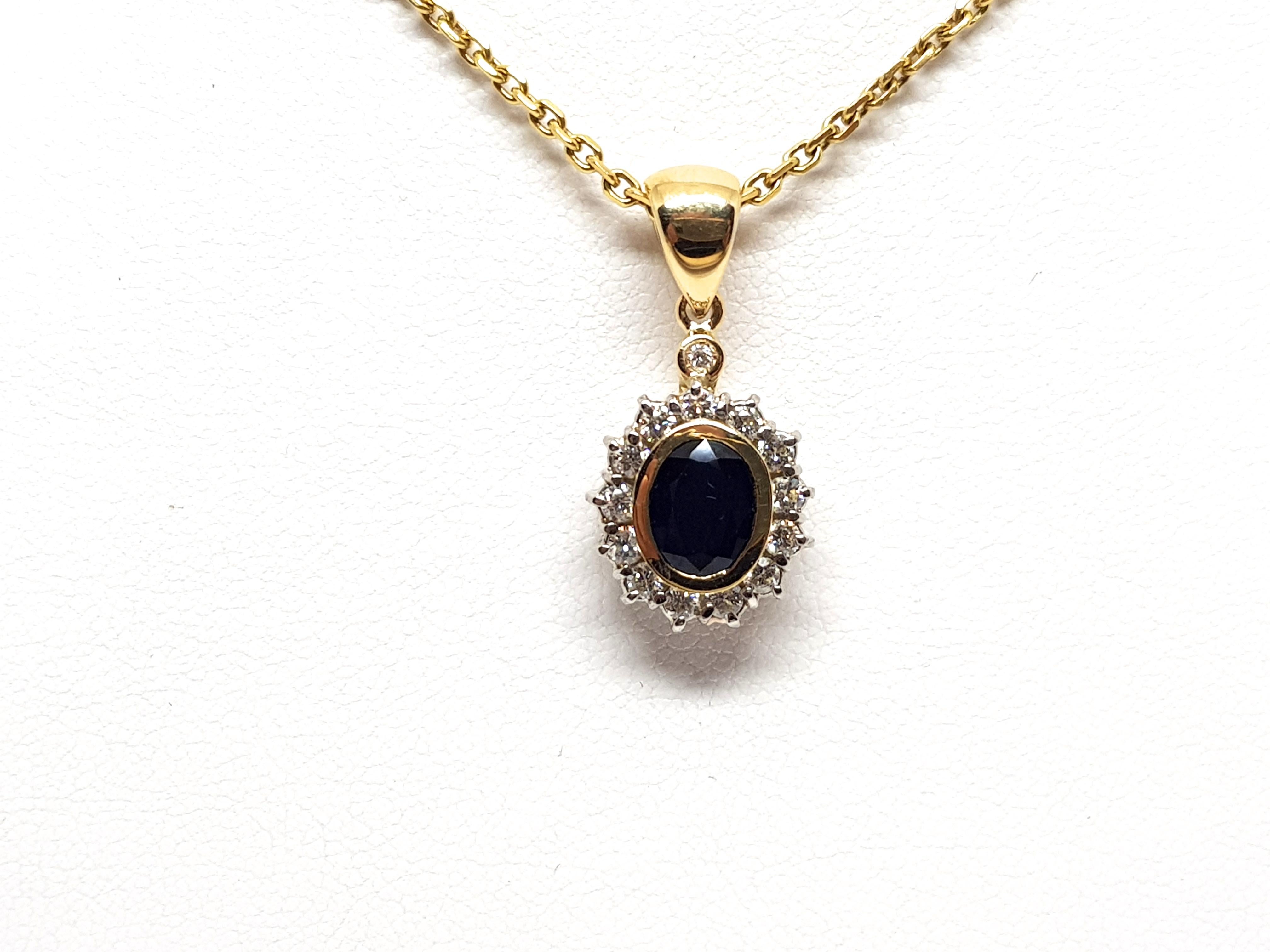 Contemporary 2.56 Carat Yellow Gold Necklace Diamond Sapphire Pendant For Sale