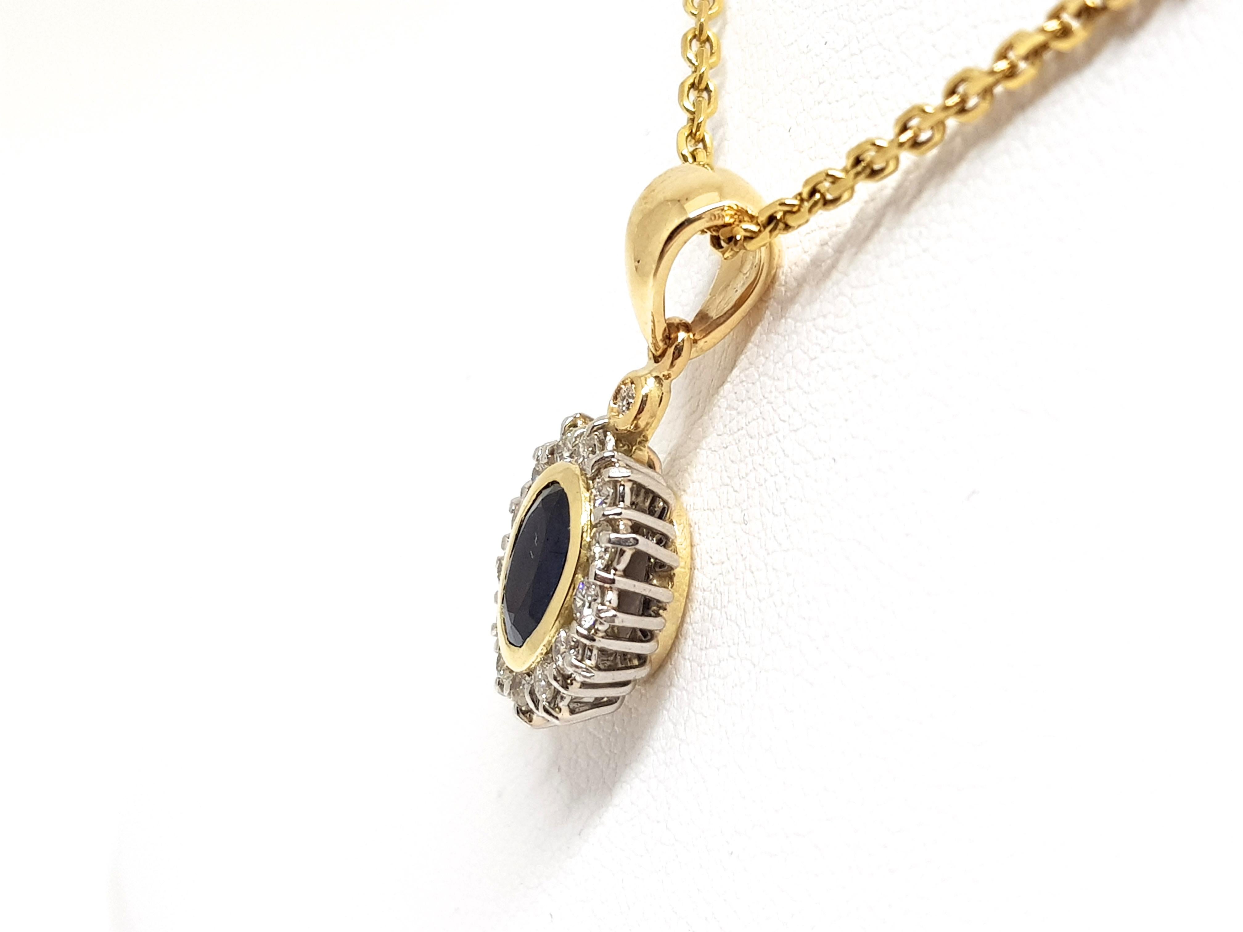 2.56 Carat Yellow Gold Necklace Diamond Sapphire Pendant For Sale 3