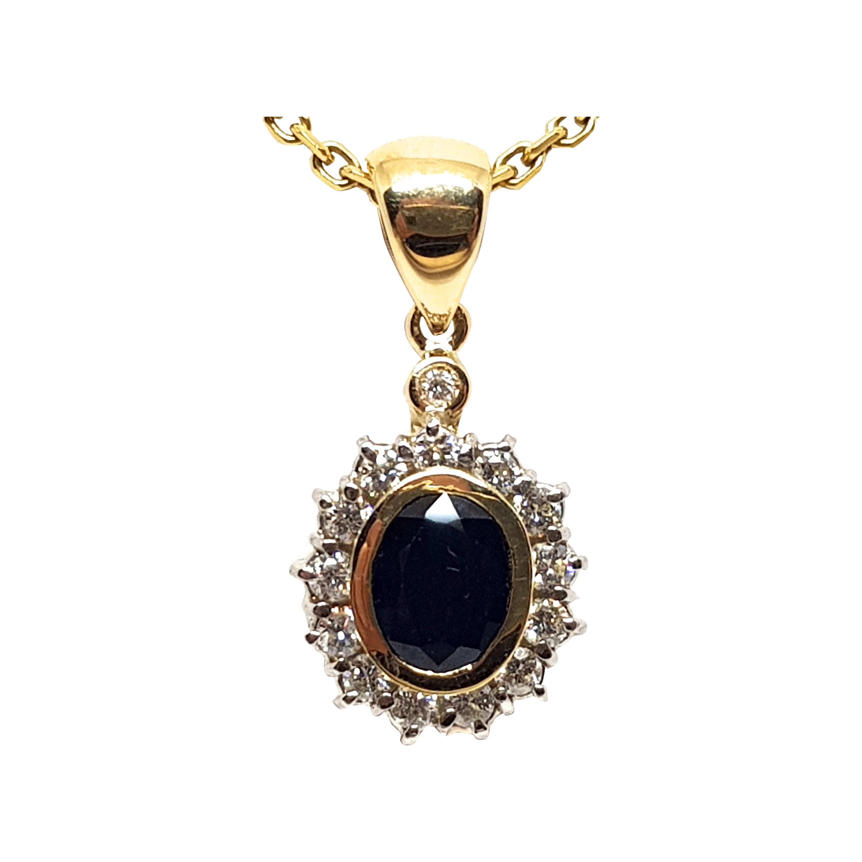 2.56 Carat Yellow Gold Necklace Diamond Sapphire Pendant For Sale