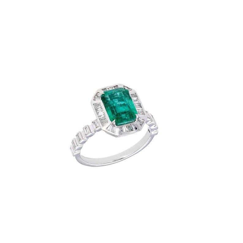 2.56 Cts Octagon Cut Natural Emerald Diamond Ring / 18k Solid White Gold Ring In New Condition In jaipur, IN