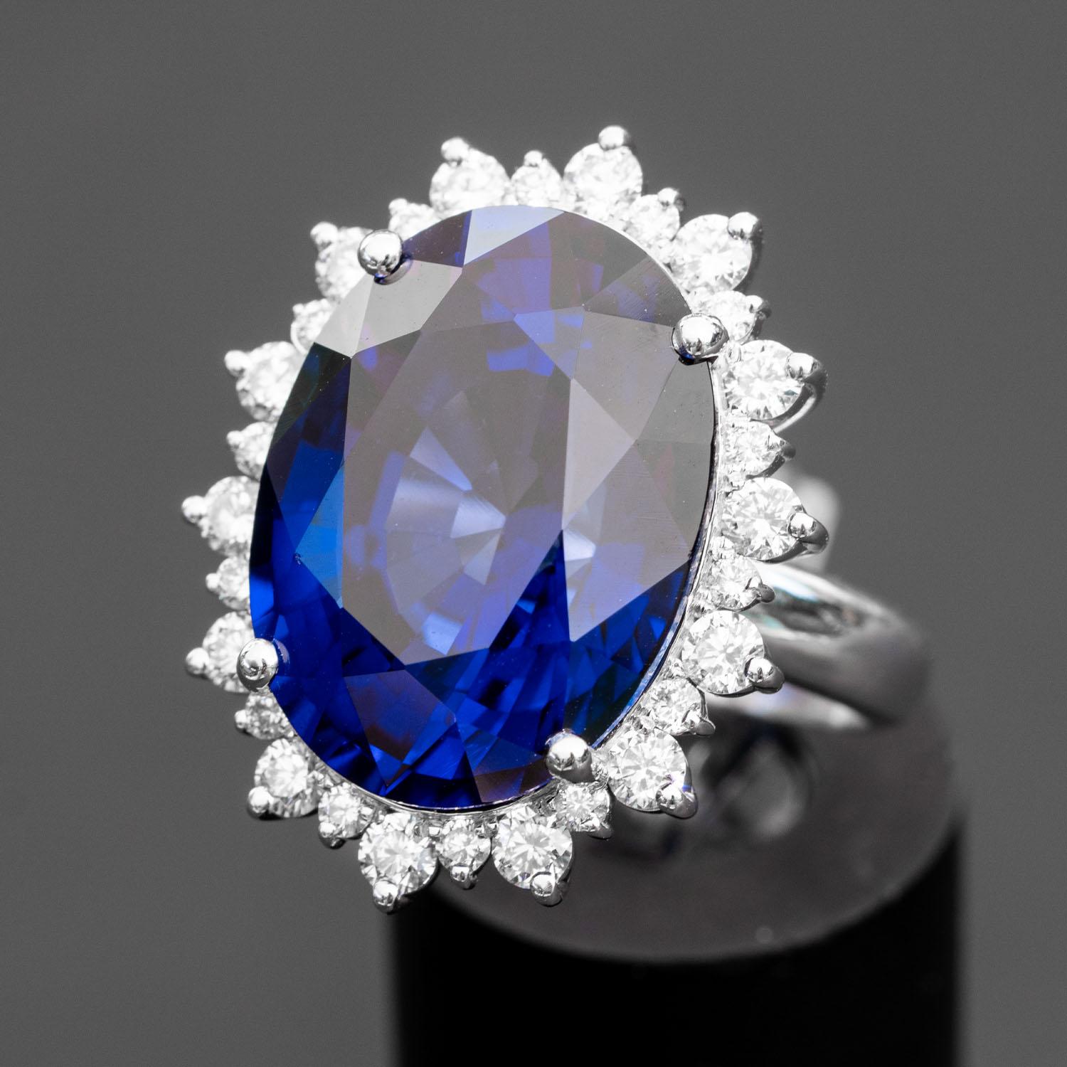 Art Deco 25.60 carat oval sapphire ring 1.30 carat natural diamonds statement ring For Sale