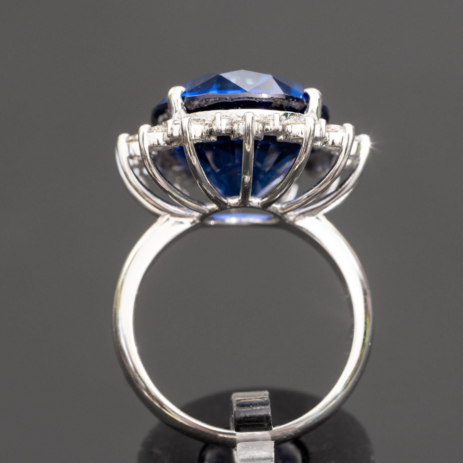Women's 25.60 carat oval sapphire ring 1.30 carat natural diamonds statement ring For Sale