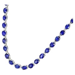 25.62 Carat Natural Ceylon Sapphires and Diamonds Necklace Made in Platinum