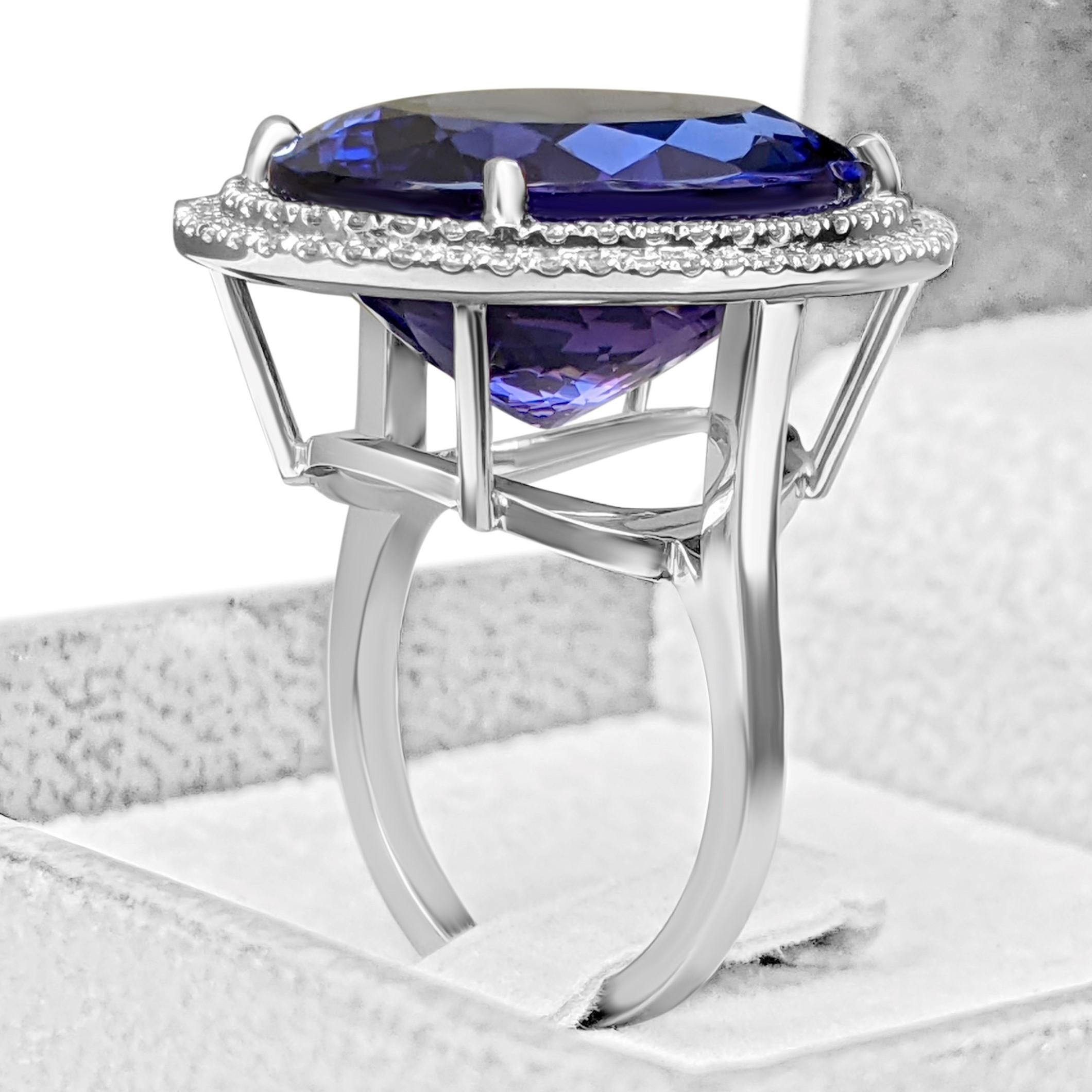 25.65 Ct Violetish Blue Tanzanite & 0.90 Ct Diamonds, 18 Kt. White Gold, Ring In New Condition In Ramat Gan, IL