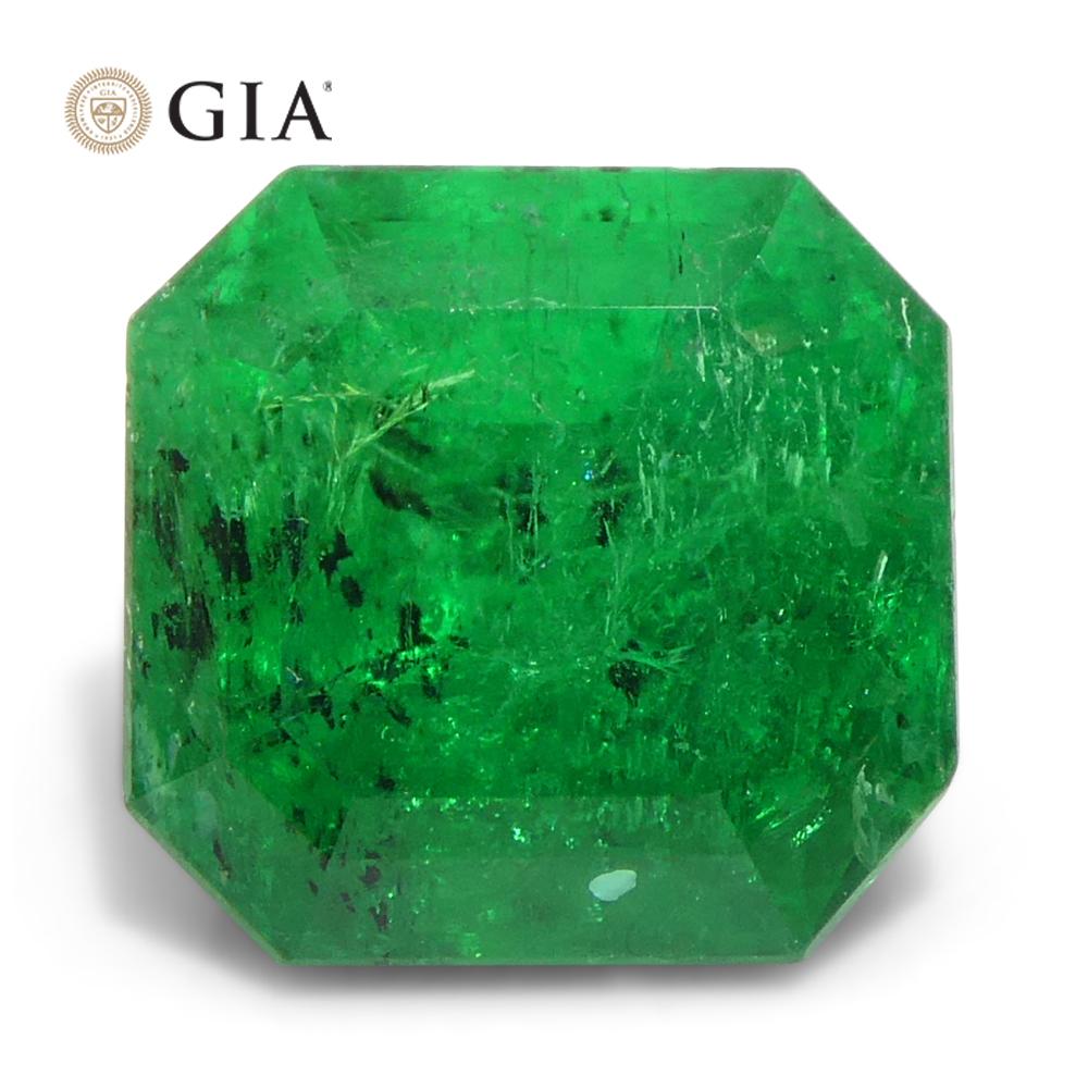 Esmeralda verde octogonal/esmeralda de 2.56 ct certificada por el GIA Colombia en venta 5