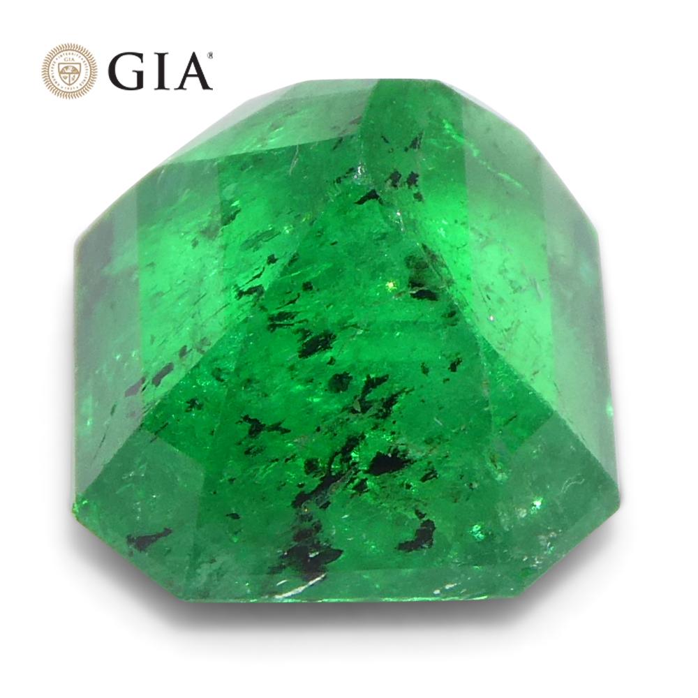 Esmeralda verde octogonal/esmeralda de 2.56 ct certificada por el GIA Colombia en venta 6