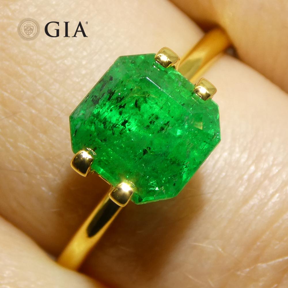 Esmeralda verde octogonal/esmeralda de 2.56 ct certificada por el GIA Colombia en Nuevo estado para la venta en Toronto, Ontario