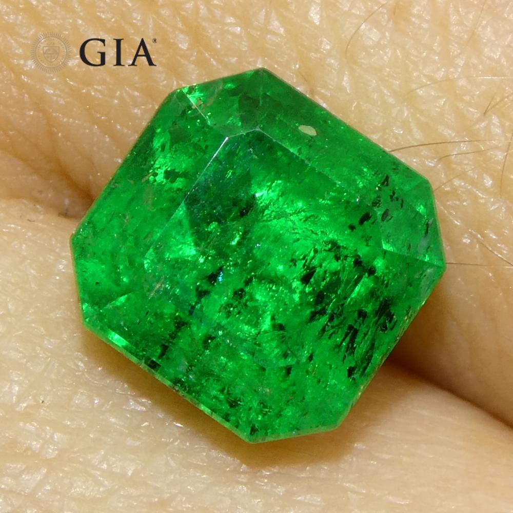 Femenino o masculino Esmeralda verde octogonal/esmeralda de 2.56 ct certificada por el GIA Colombia en venta