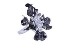 2.57 Carat Black Flower Ring in 18k White Gold