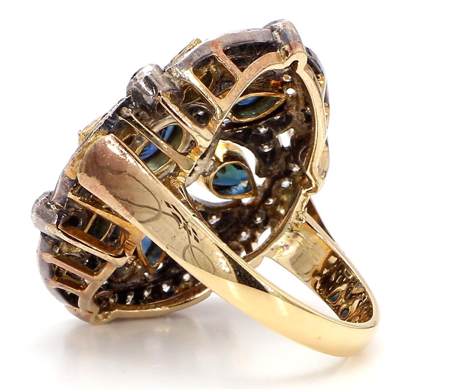 Round Cut 2.57 Carat Blue Sapphire and Diamond Gold Ring For Sale