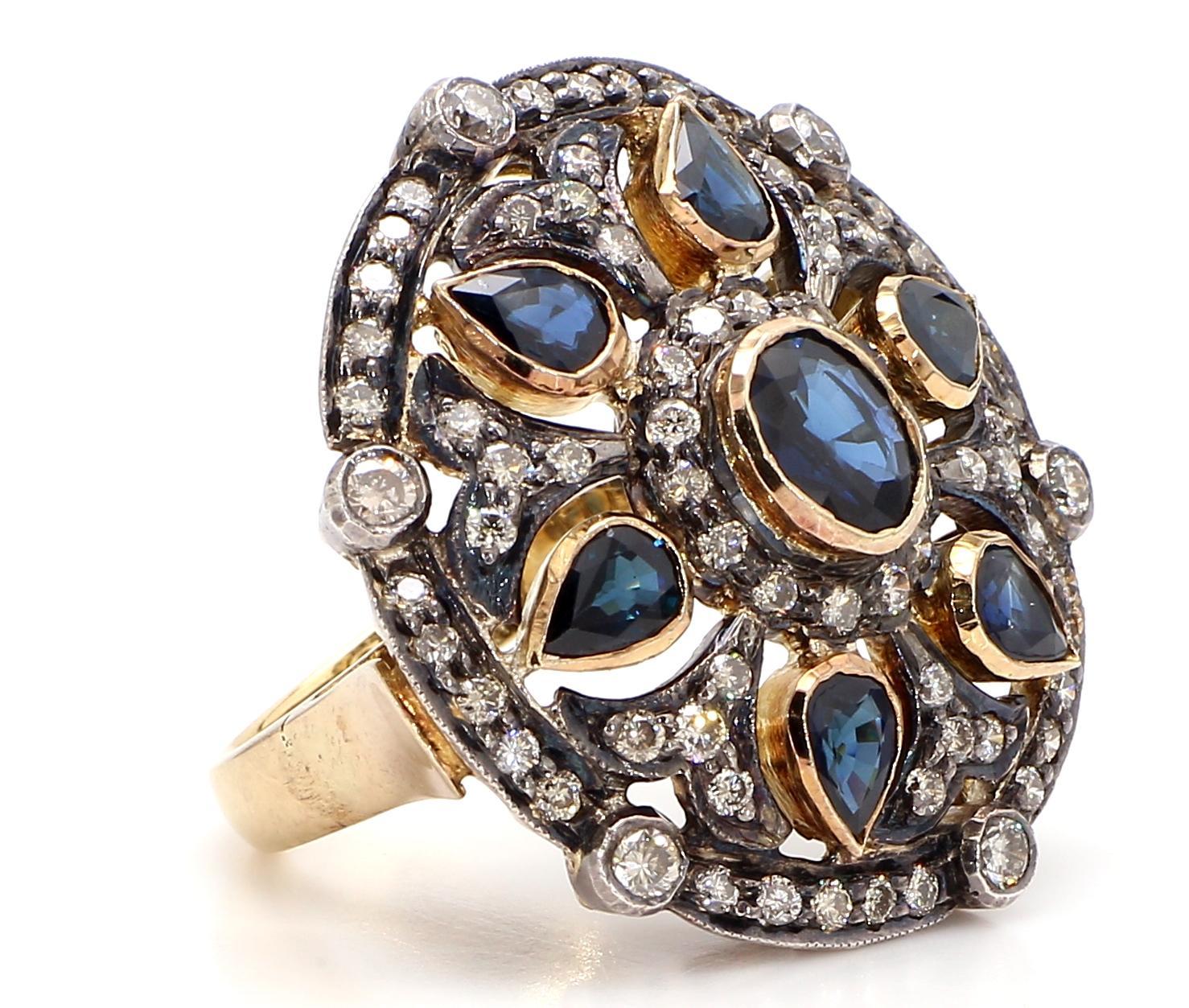 2.57 Carat Blue Sapphire and Diamond Gold Ring For Sale 3