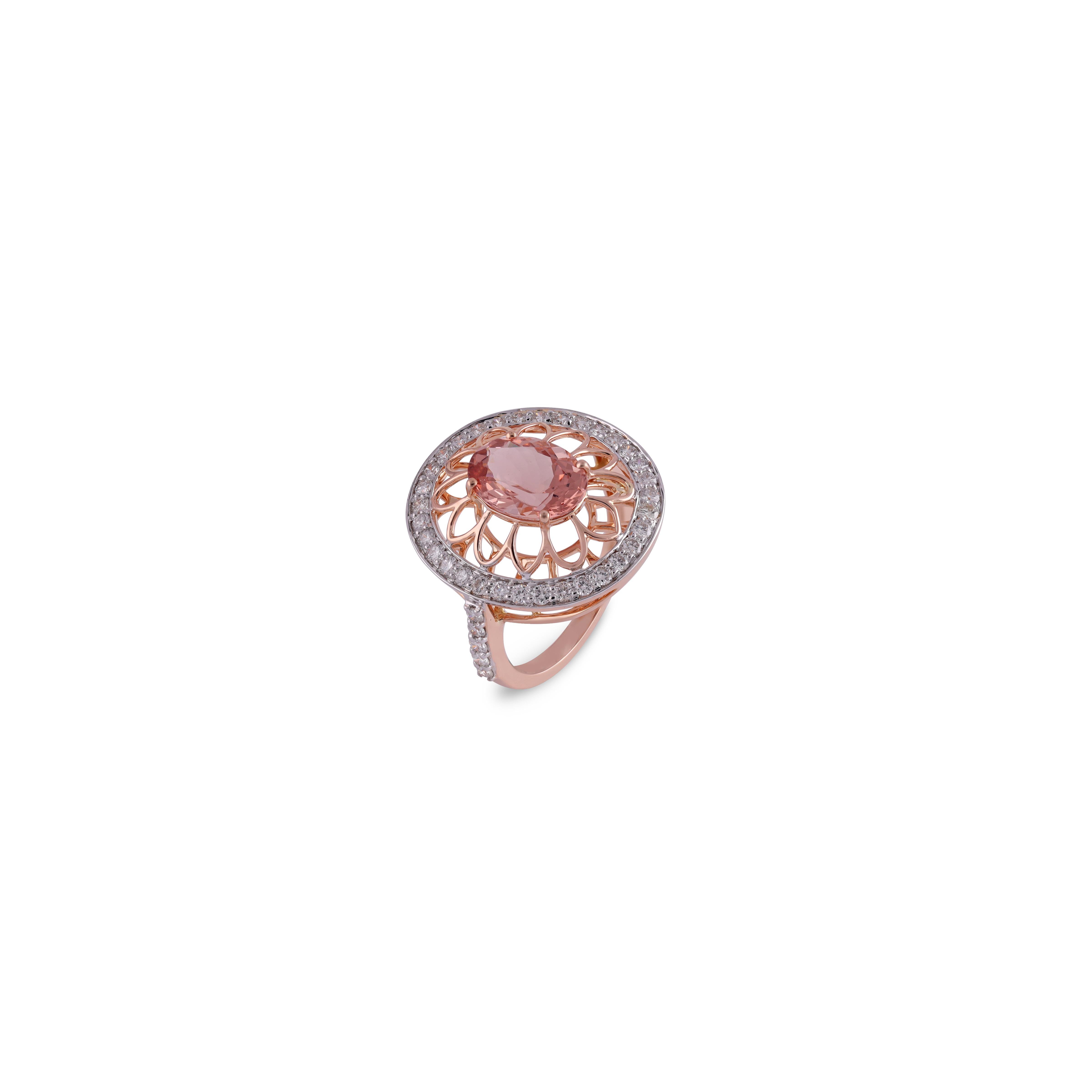 2,57 Karat Morganit & Diamant Ring in 18K Gold (Ovalschliff) im Angebot