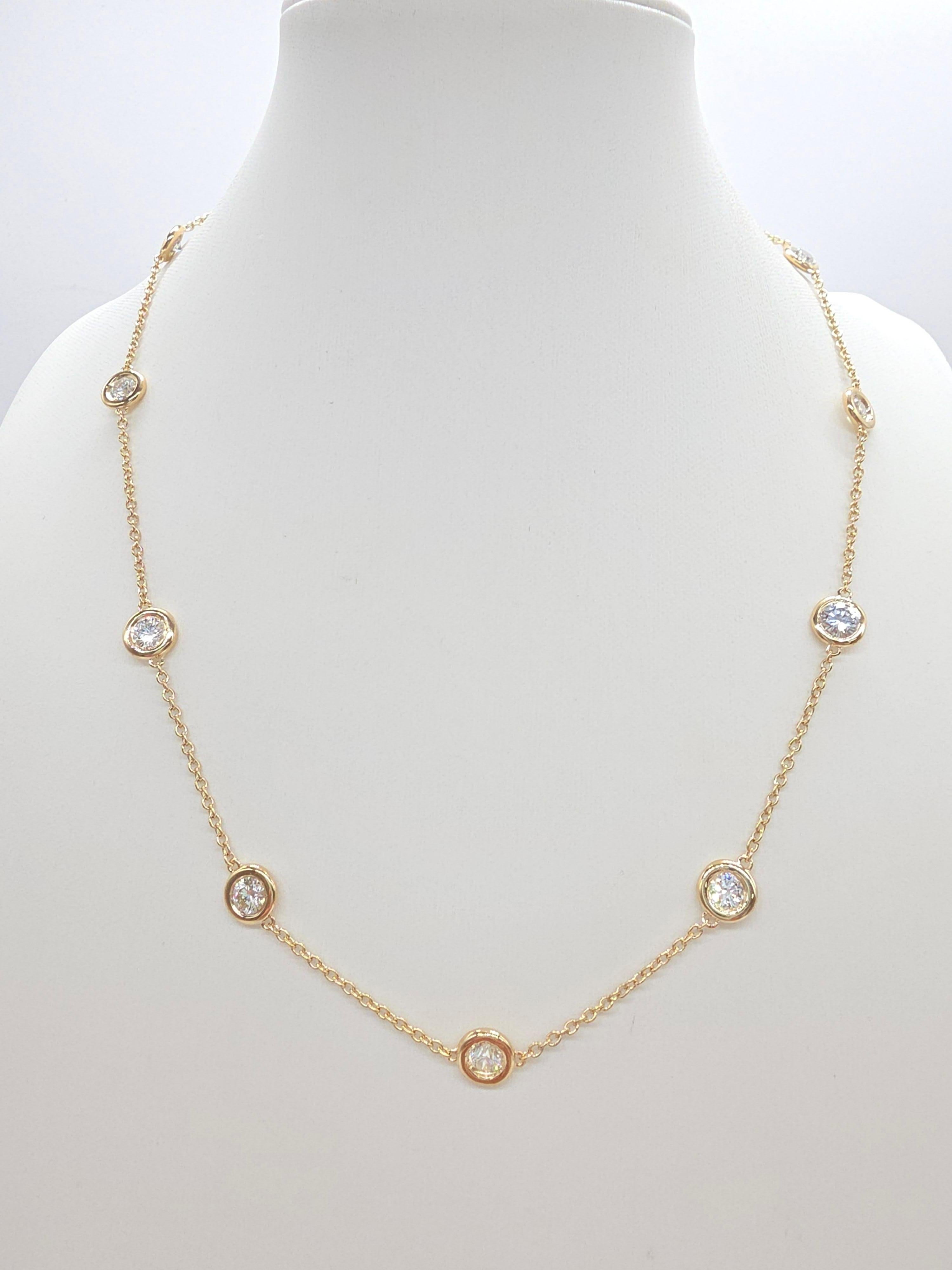 Collier de diamants naturels - Or jaune italien 14K

Élevez votre élégance de tous les jours avec ce collier exquis de diamants Nature by the Yard, réalisé avec expertise en riche or jaune italien 14 carats. Cette pièce intemporelle comporte 10