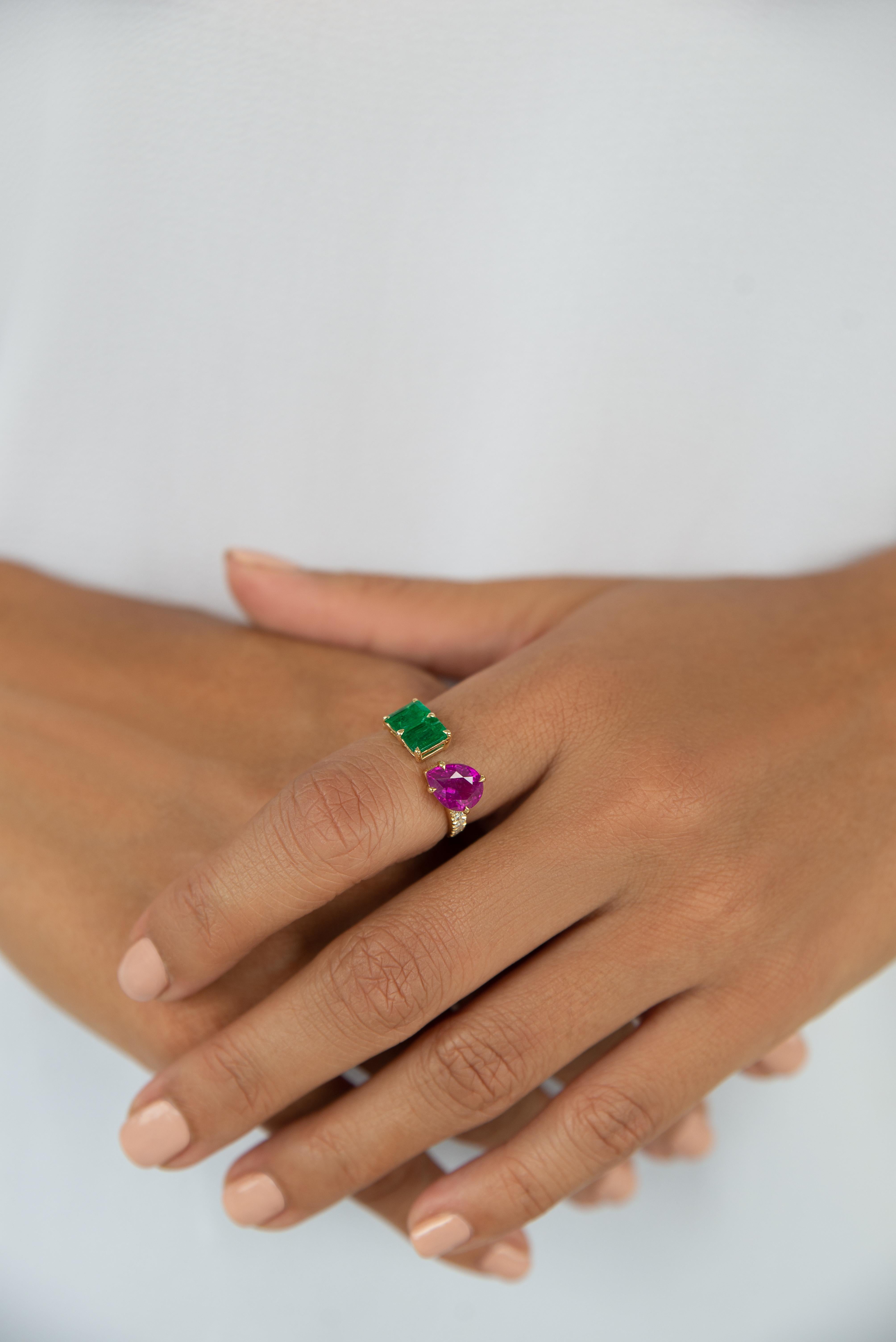 Modern 2.57 Carat Pink Pear Shaped Ruby and Emerald Ring in Diamond Band and 18k Gold  For Sale