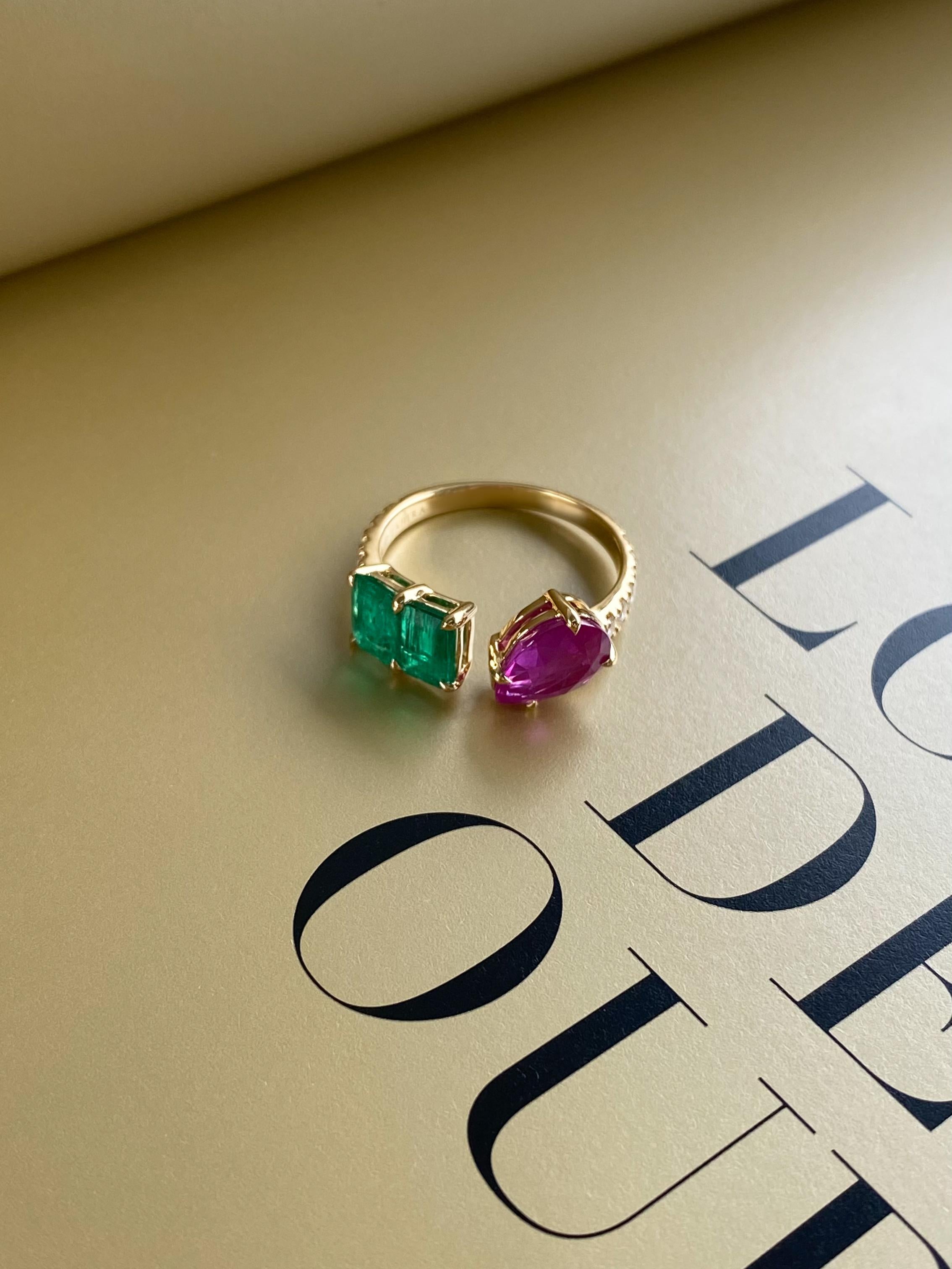 2.57 Carat Pink Pear Shaped Ruby and Emerald Ring in Diamond Band and 18k Gold  For Sale 1