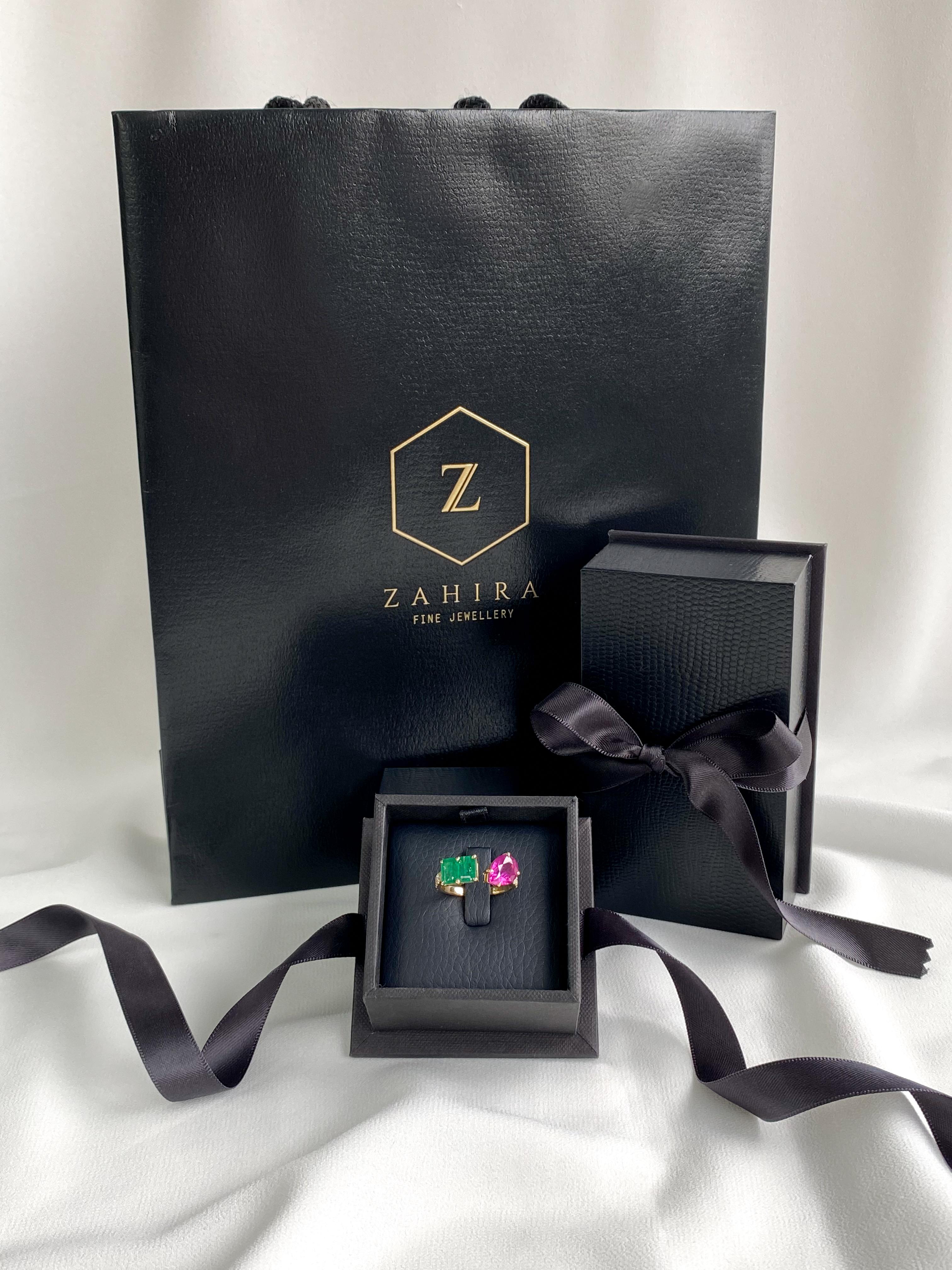 2,57 Karat rosa birnenförmiger Rubin und Smaragd Ring in Diamantband und 18k Gold im Angebot 5