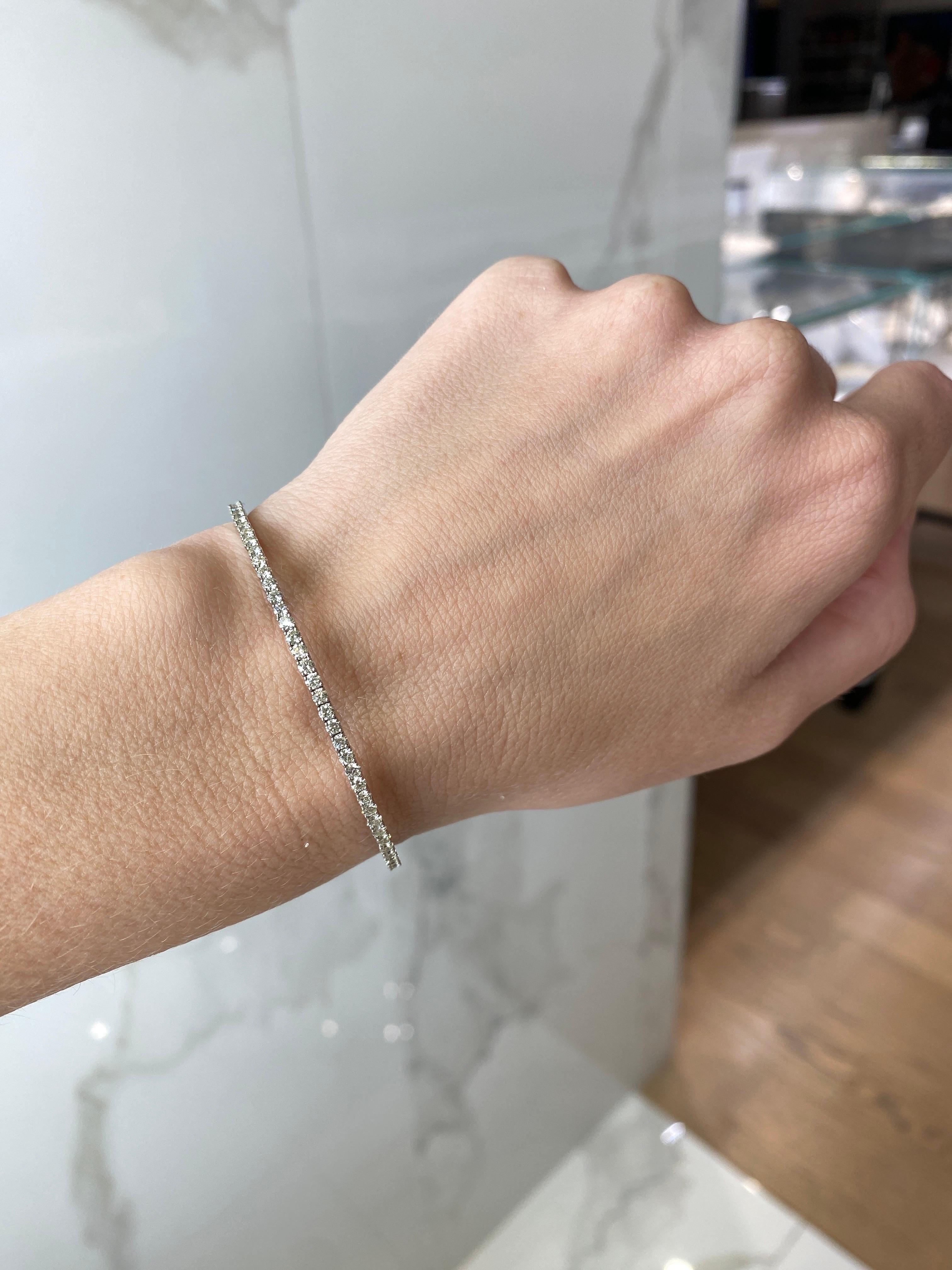 2.57 Carat Total Weight Natural Diamond 14k White Gold Flexible Bangle Bracelet 3