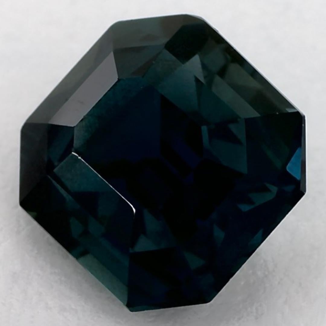 Ottagono 2.57 Ct Blue Sapphire Octagon Cut Loose Gemstone in vendita