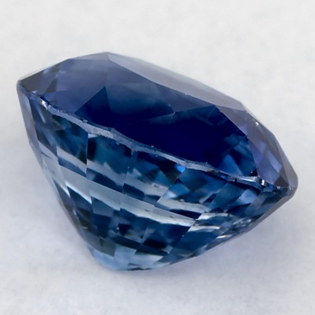 2.57 carati di zaffiro blu ovale sfuso in vendita 1