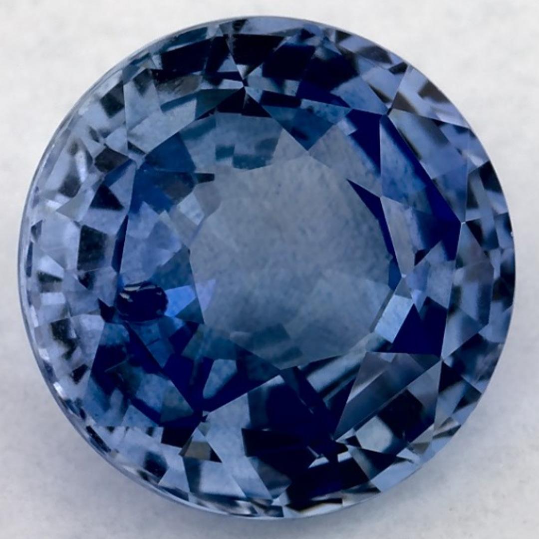 Una pietra natale di settembre molto preziosa con un delizioso colore blu. Si ritiene che portino fortuna e fortuna alla vita.

Esplora la vivace collezione di smeraldi, rubini e zaffiri nel nostro negozio, disponibili come gemme sciolte e