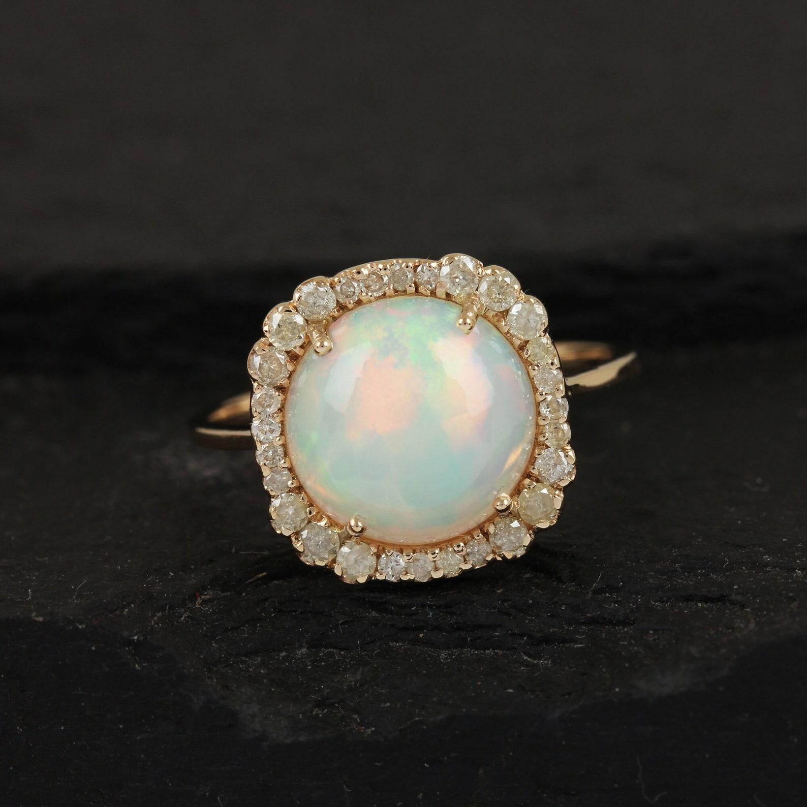 Round Cut 2.57 Ct Round Ethiopian Opal Solid 14k Yellow Gold Cocktail Ring Natural Diamond For Sale