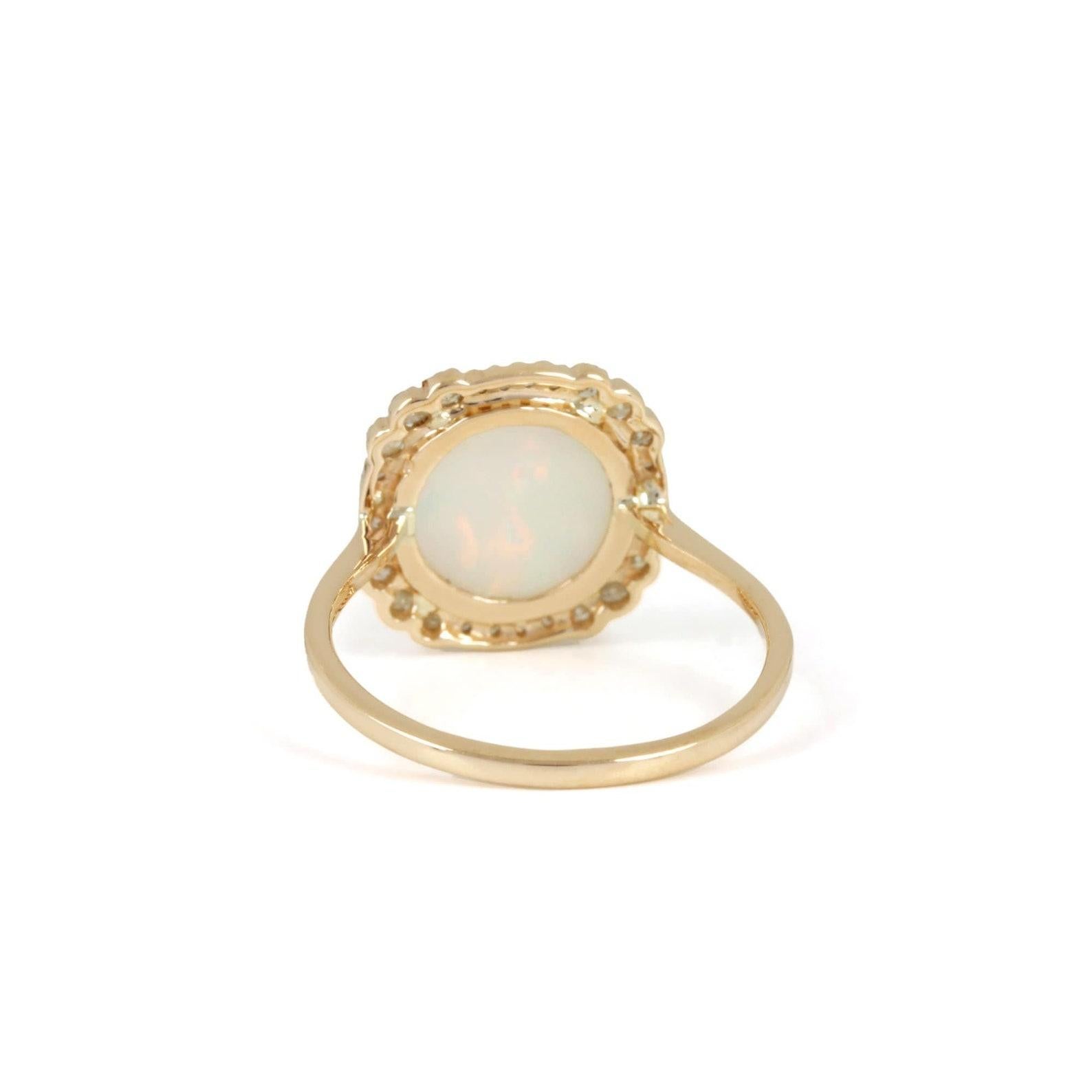 2.57 Ct Round Ethiopian Opal Solid 14k Yellow Gold Cocktail Ring Natural Diamond For Sale 1