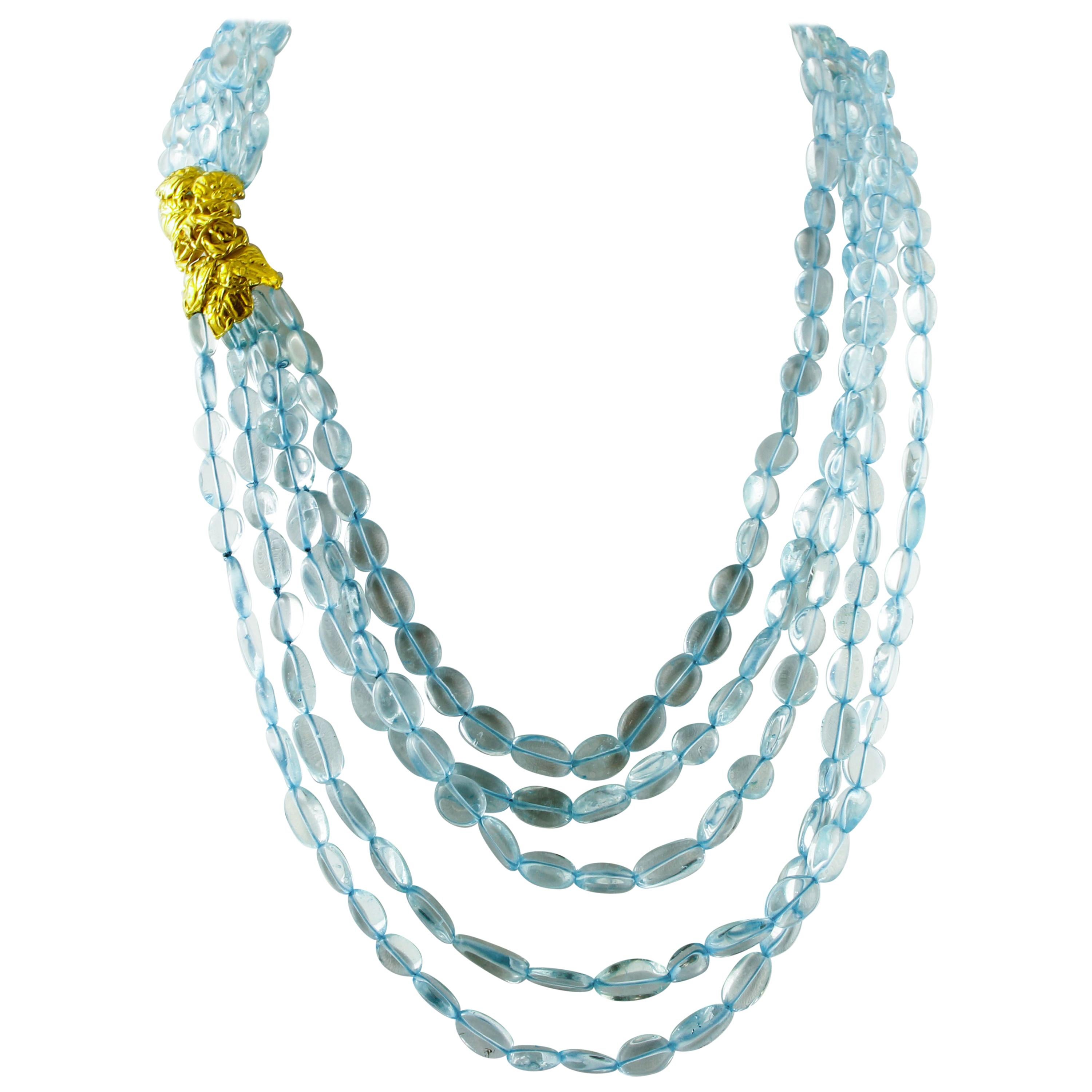 Mehrreihige 257 g Bergkristall-Halskette mit 18 Karat Gelbgold-Verschluss im Angebot