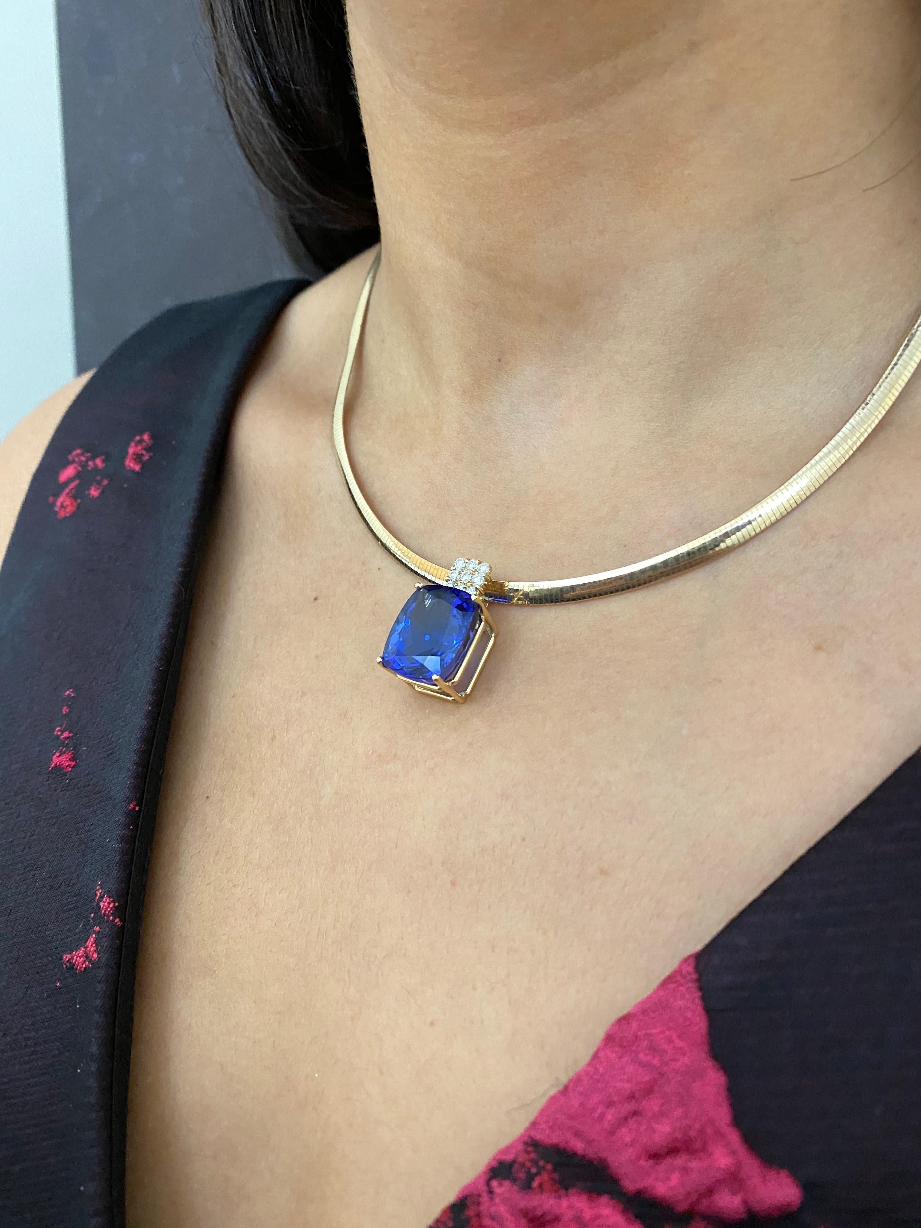 yellow gold tanzanite necklace