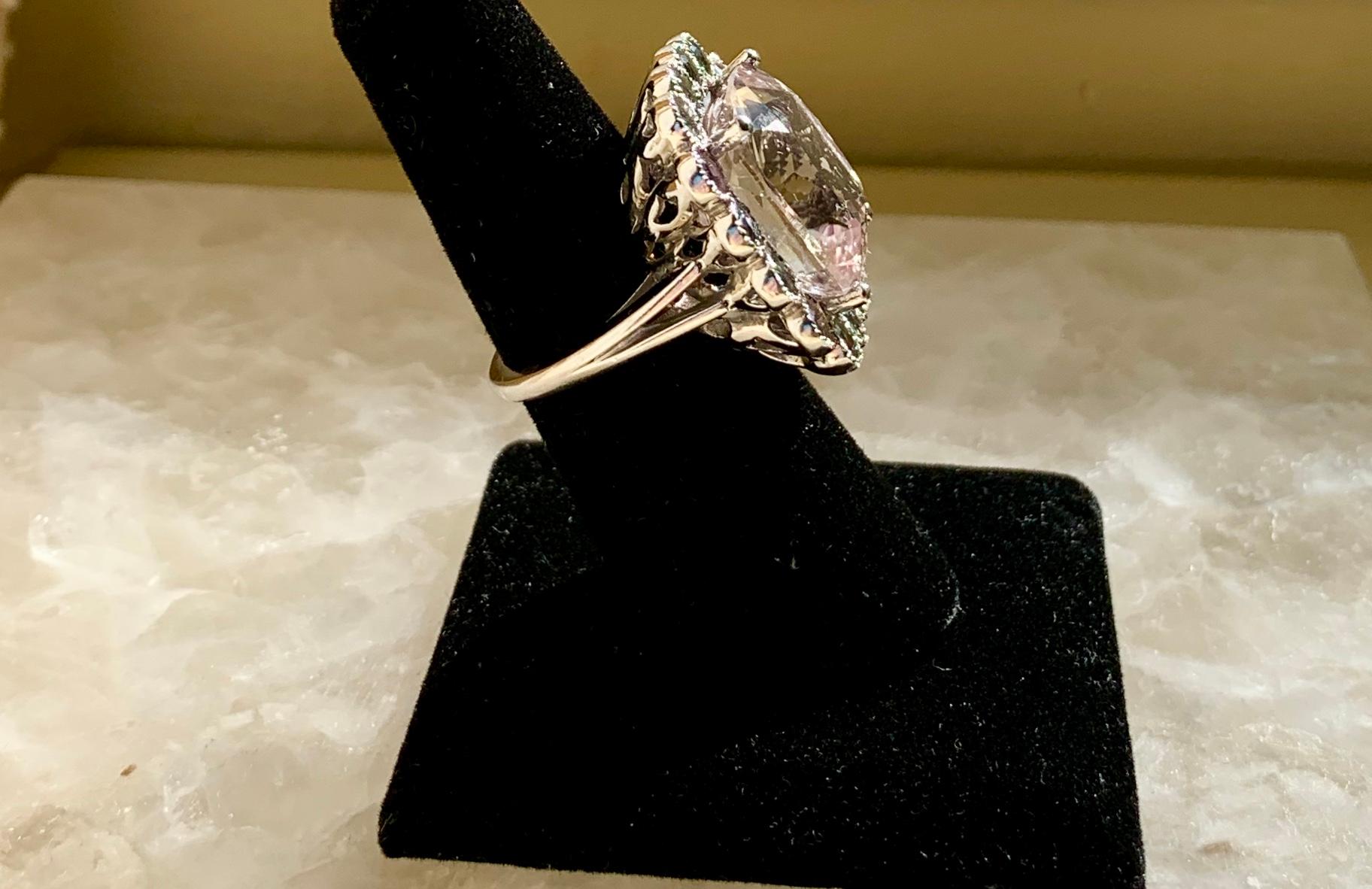Women's or Men's 25.70 Carat Unheated Kunzite and Sapphire Cocktail Ring For Sale
