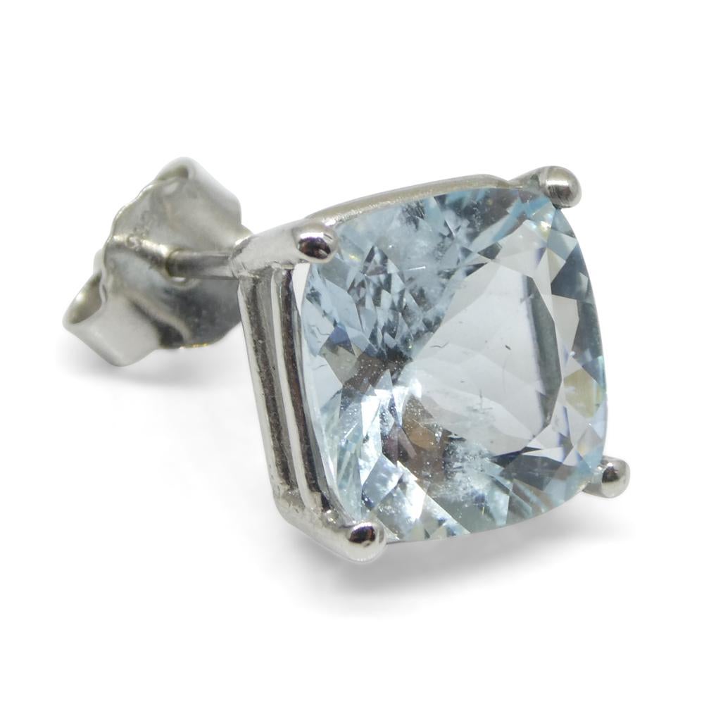 Orecchino singolo in oro bianco 14k con acquamarina blu a cuscino da 2,57 carati in vendita 3