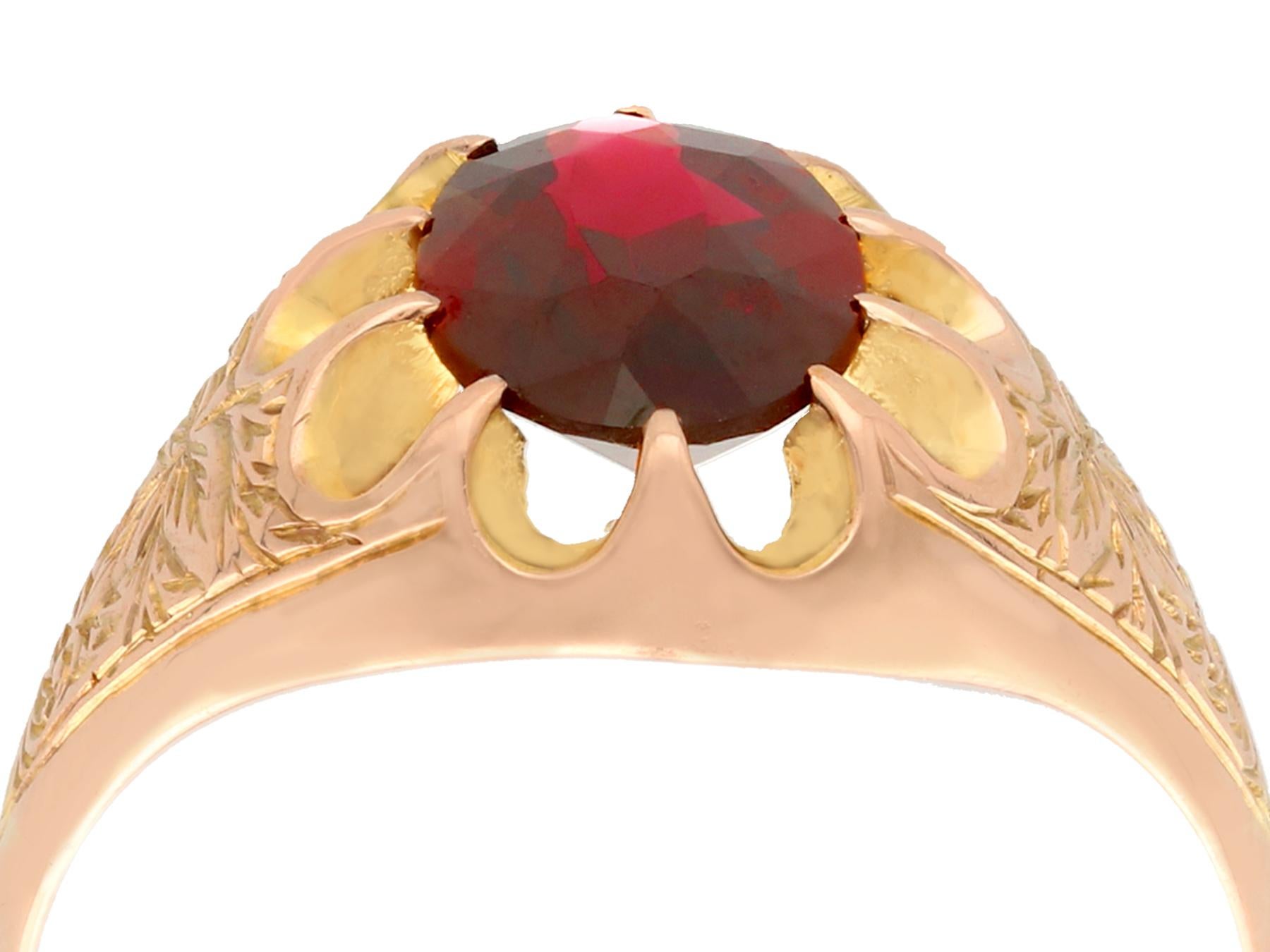 An impressive antique 2.57 carat garnet and 9 karat rose gold dress ring; part of our diverse antique jewelry and estate jewelry collections.

This fine and impressive antique ring has been crafted in 9k rose gold.

The multi claw setting displays a