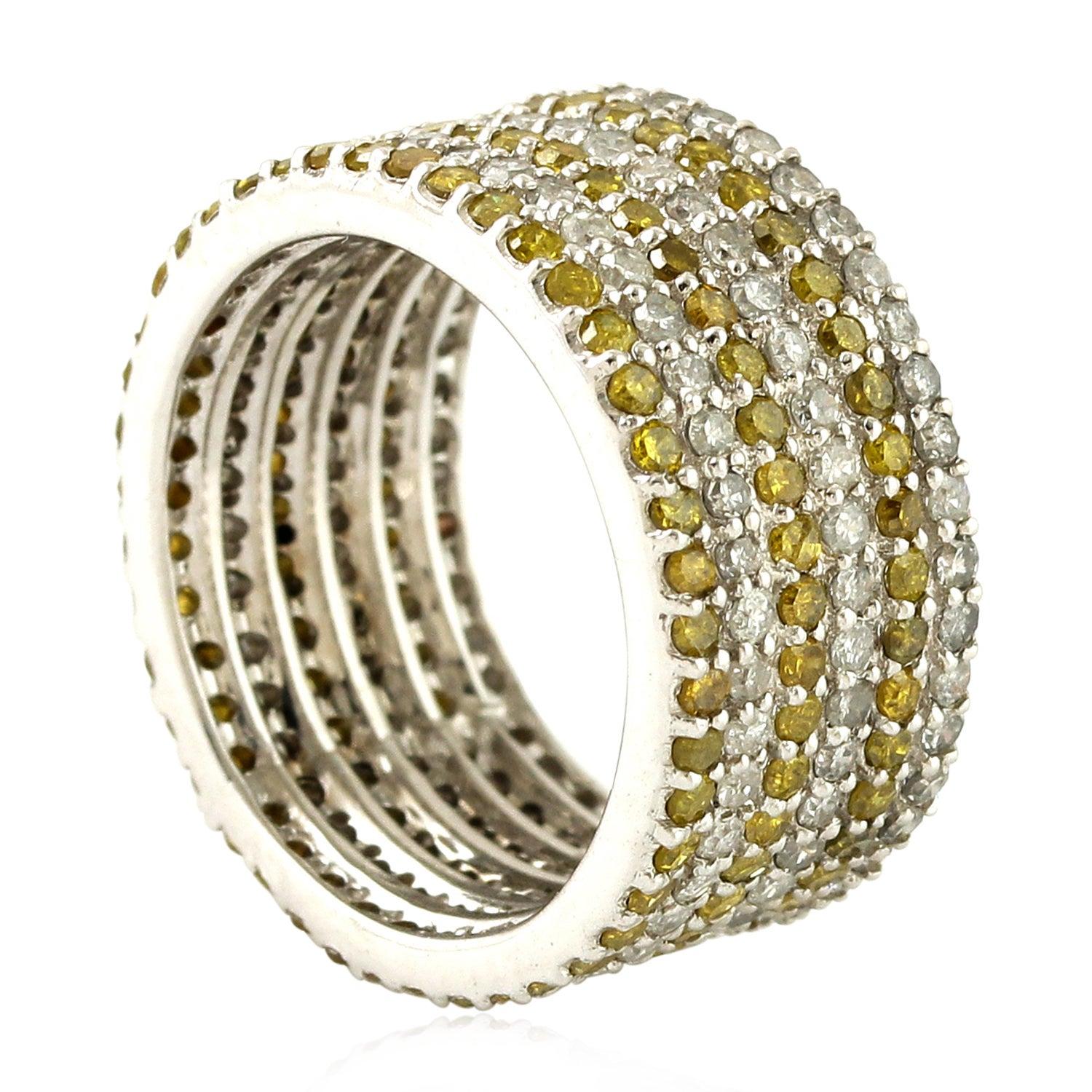 For Sale:  2.58 Carat Diamond 18 Karat Gold Eternity Ring 4