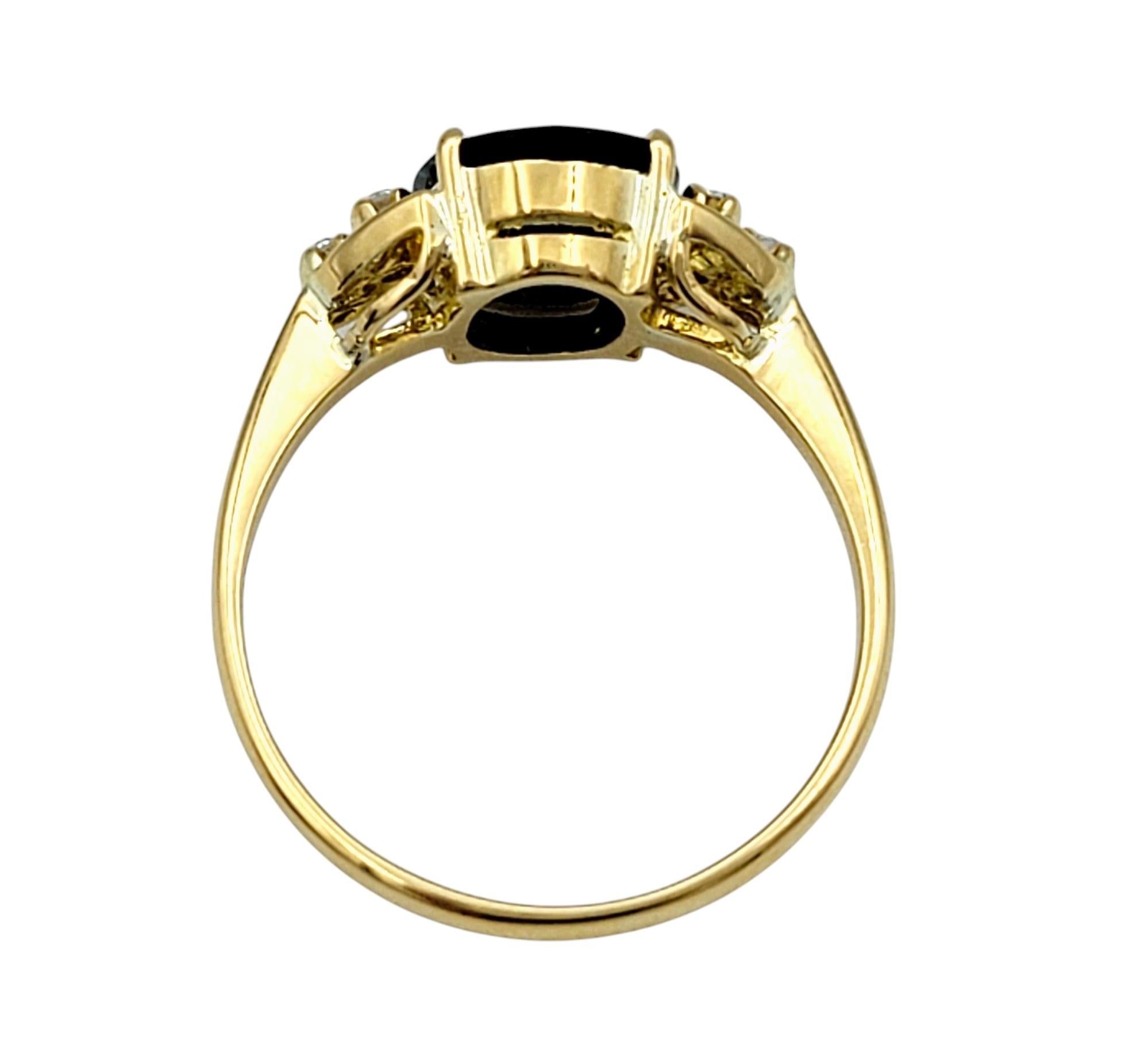 2.58 Carat Oval Cut Blue Sapphire Ring with Diamonds in 18 Karat Yellow Gold For Sale 1