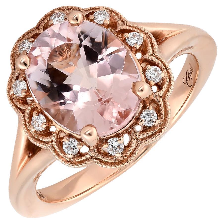 2.58 Carats Morganite Diamonds set in 14K Rose Gold Ring For Sale