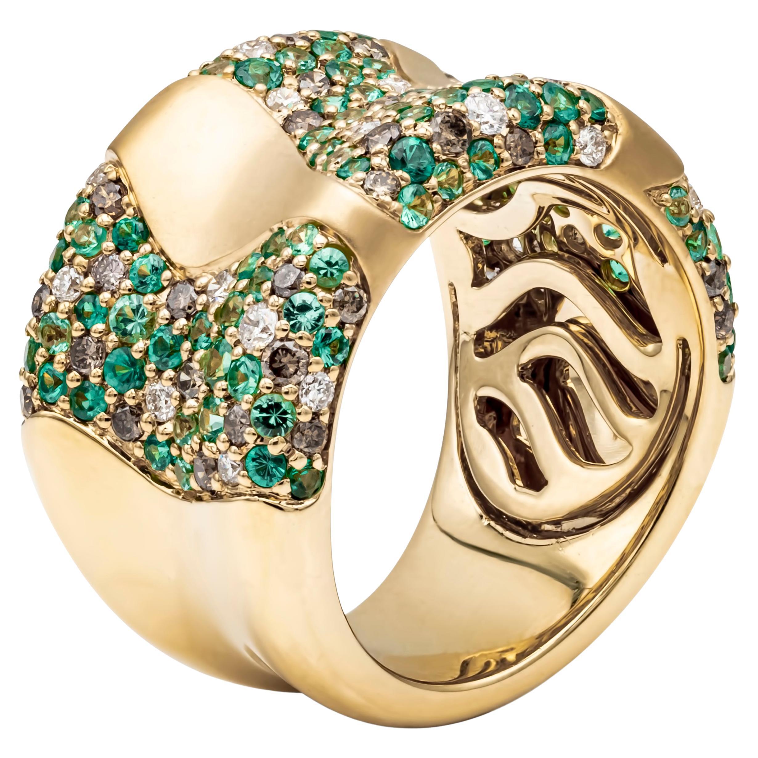 2.58 Carats Total Round Cut Tsavorite & Diamond Fashion Ring in Yellow Gold