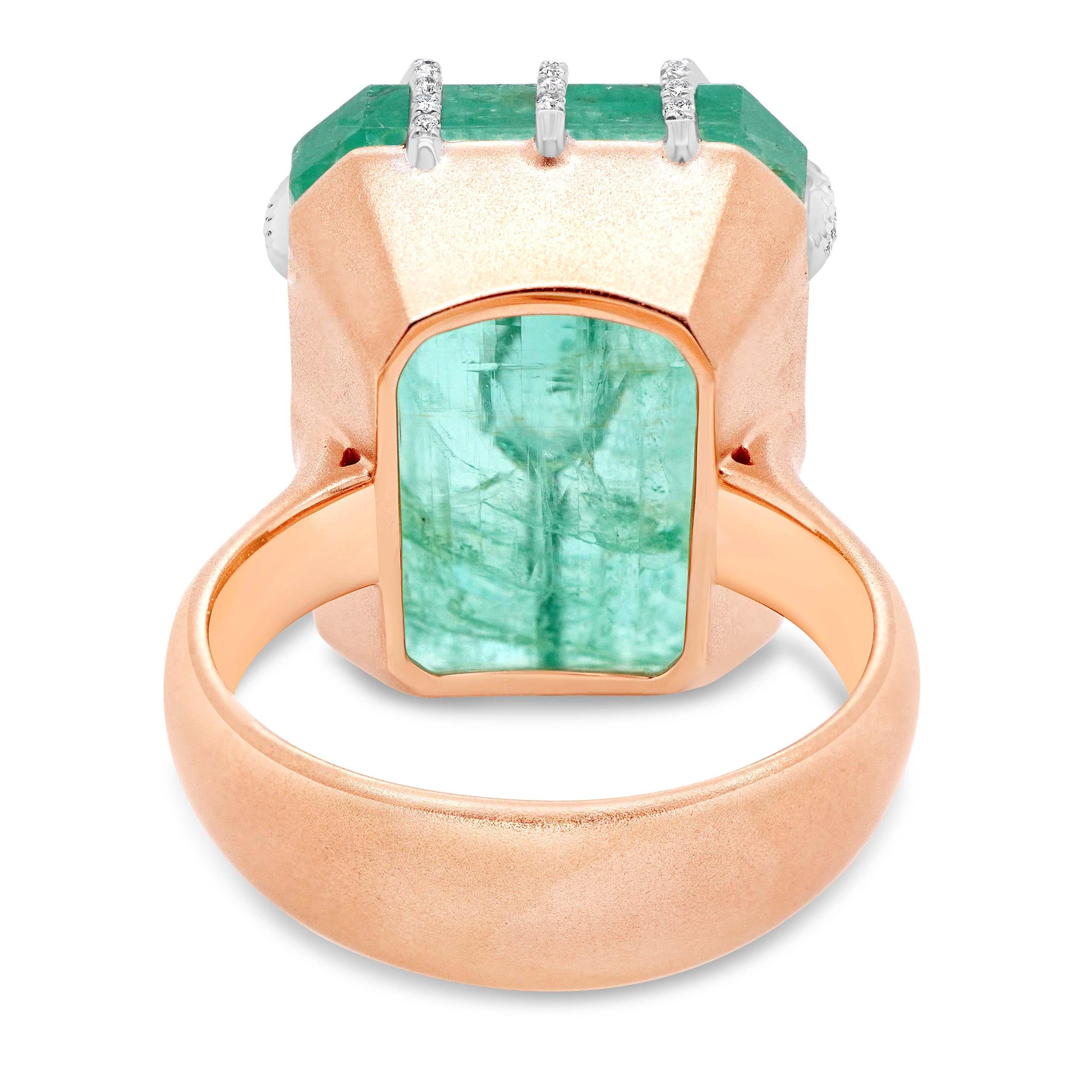 Art Nouveau 25.81 Carat Colombian Emerald Studded with White Diamond Crown Statement Ring For Sale