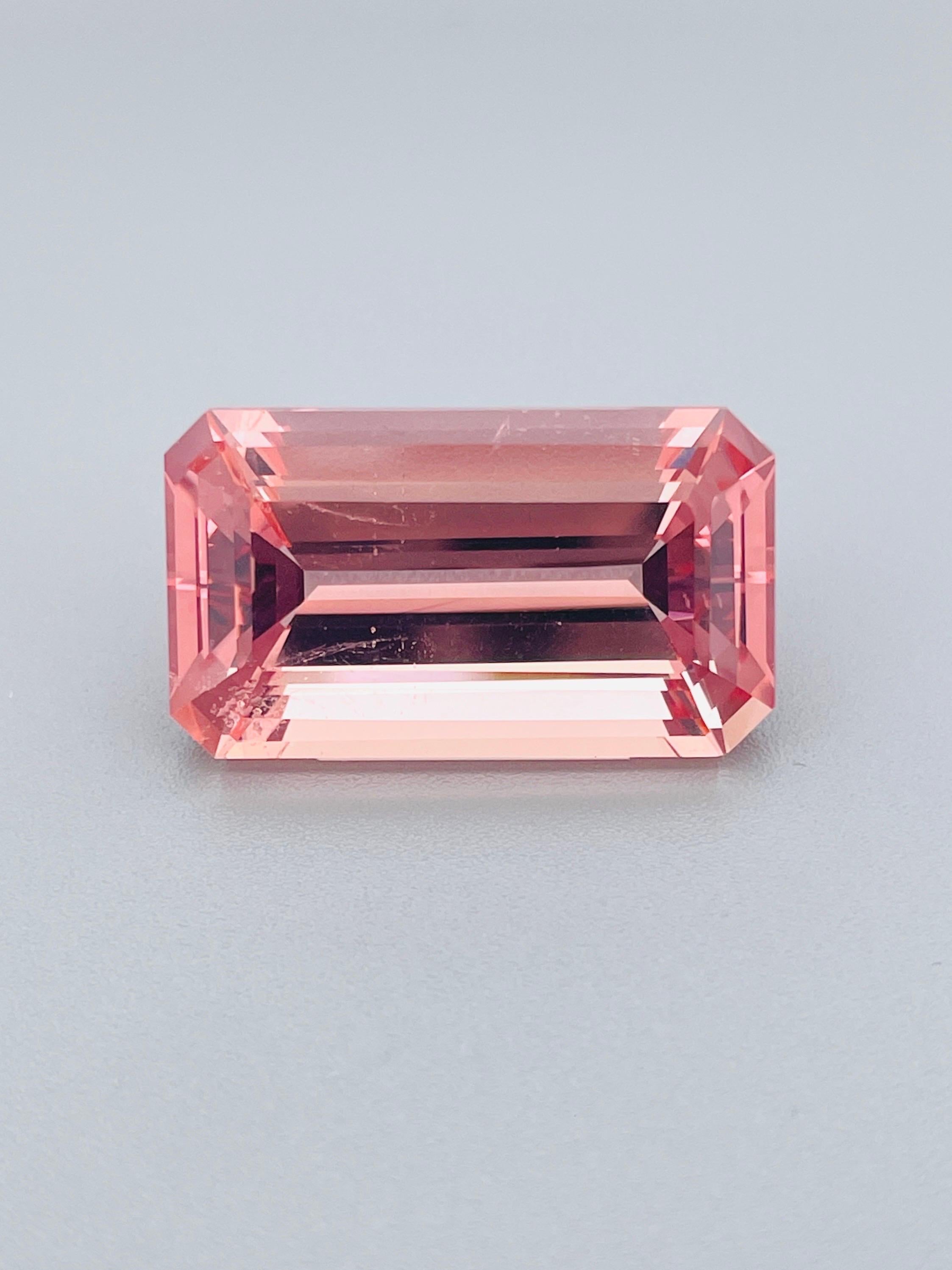 Women's or Men's 25.87 Ct Natural Top Vivid Pink Morganite Brazil collection color For Sale