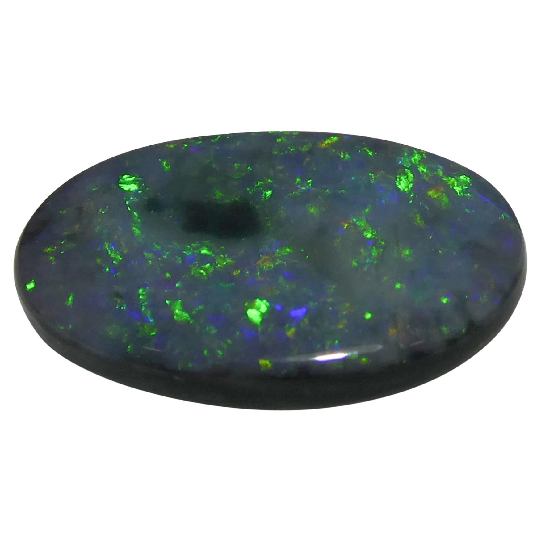 Ópalo gris cabujón oval de 2.58 ct de Australia