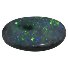 Ópalo gris cabujón oval de 2.58 ct de Australia