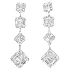 Boucles d'oreilles pendantes avec diamants baguette et ronds de 2,58 ctw en or blanc 18K