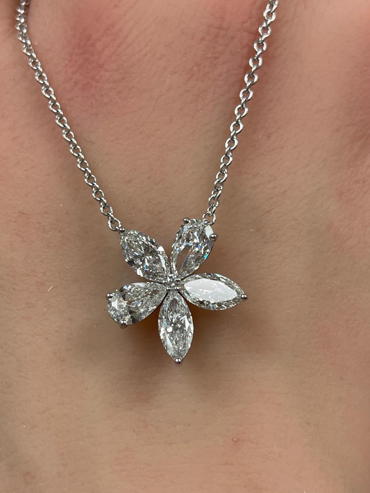 Ciondolo con diamante marquise e pera da 2,58 CTW in oro bianco 14K in vendita 1