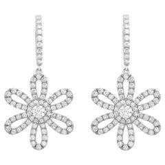 Boucles d'oreilles pendantes en or blanc 18 carats avec fleur de 2,59 carats de diamant
