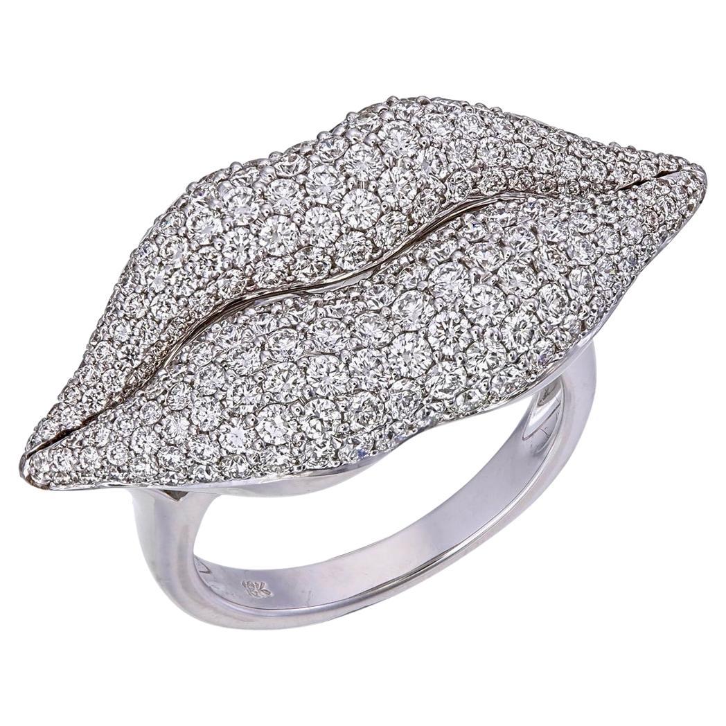 2.59 Carat Diamond Lips Cocktail Ring in 18 Karat White Gold For Sale