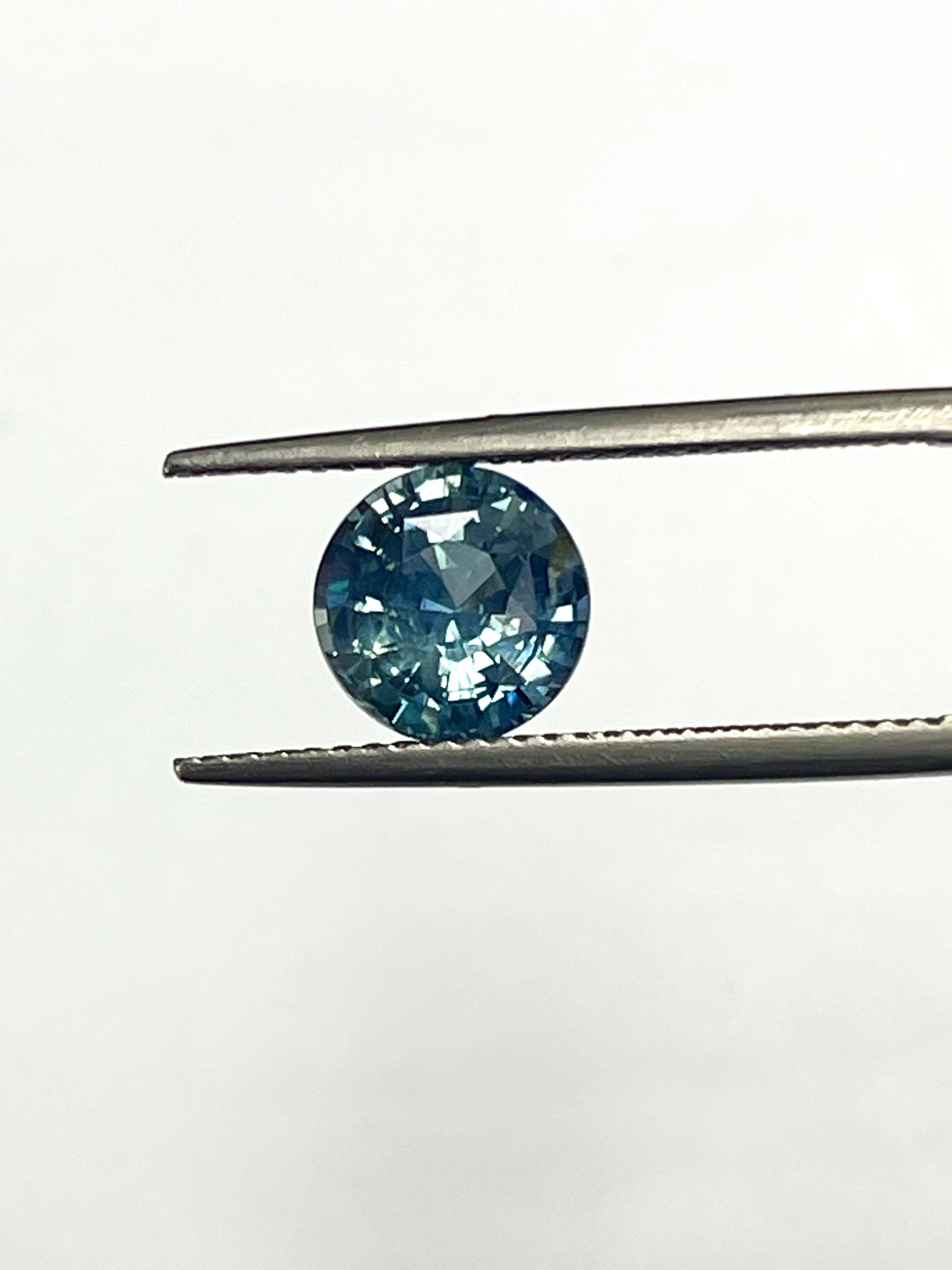 2.59 Ct GiA certified Blueish green Round sapphire  In New Condition For Sale In New York, NY
