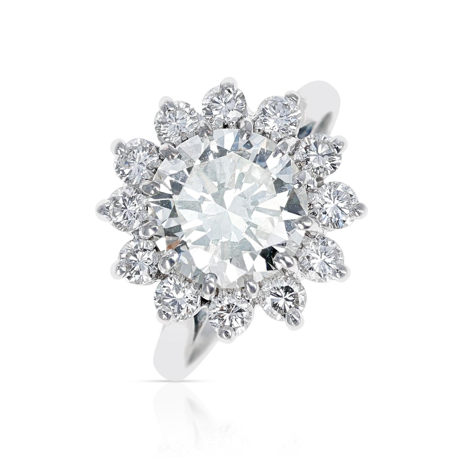 2.59 Karat VVS2 Runder Diamantring mit Diamanten akzentuiert, Platin (Rundschliff)
