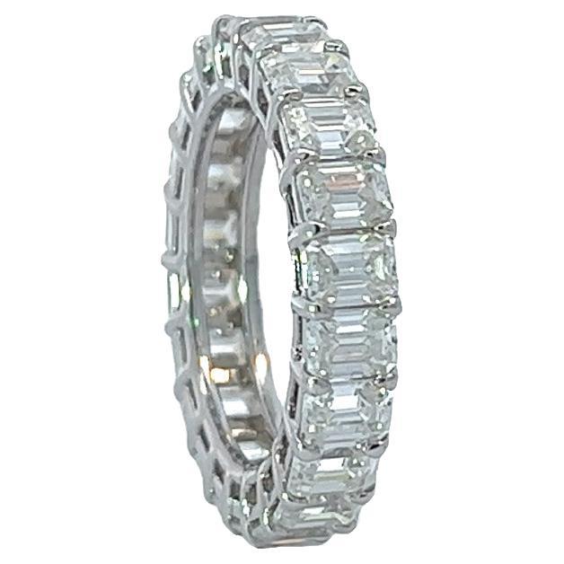 En vente :  (.25ct each) FG VVS Emerald Cut Diamond Eternity Band by Arnav